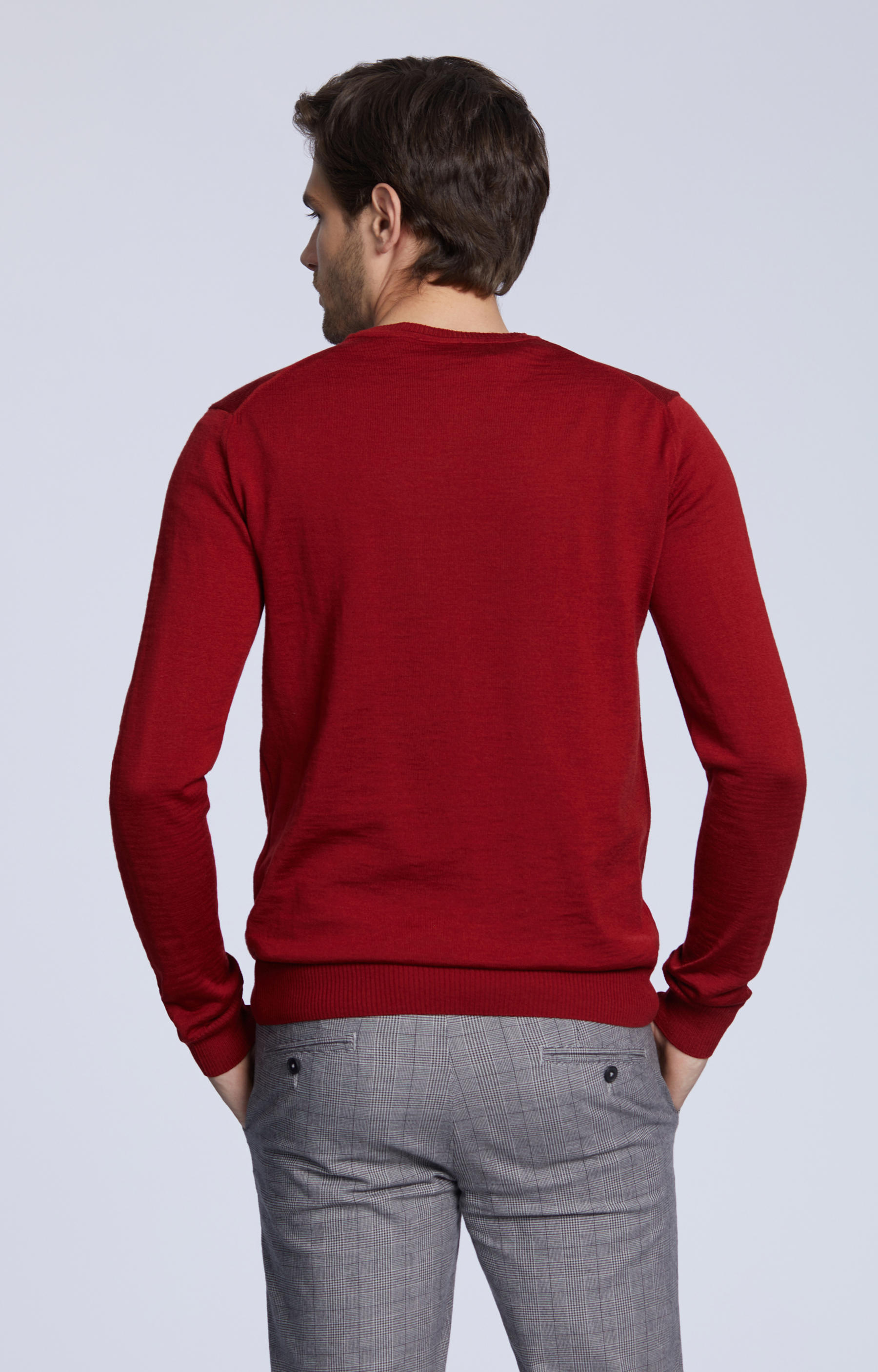 Lekki, wełniany sweter typu round-neck - 3