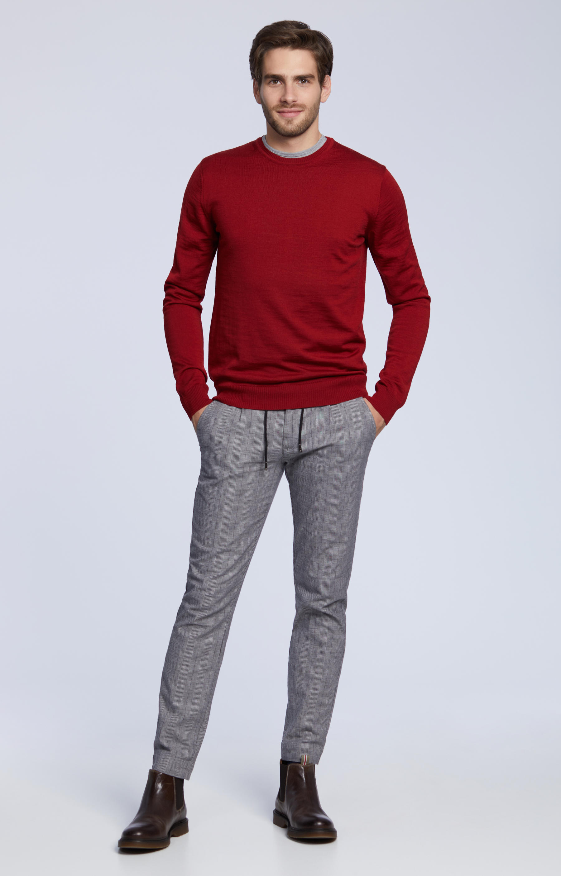 Lekki, wełniany sweter typu round-neck