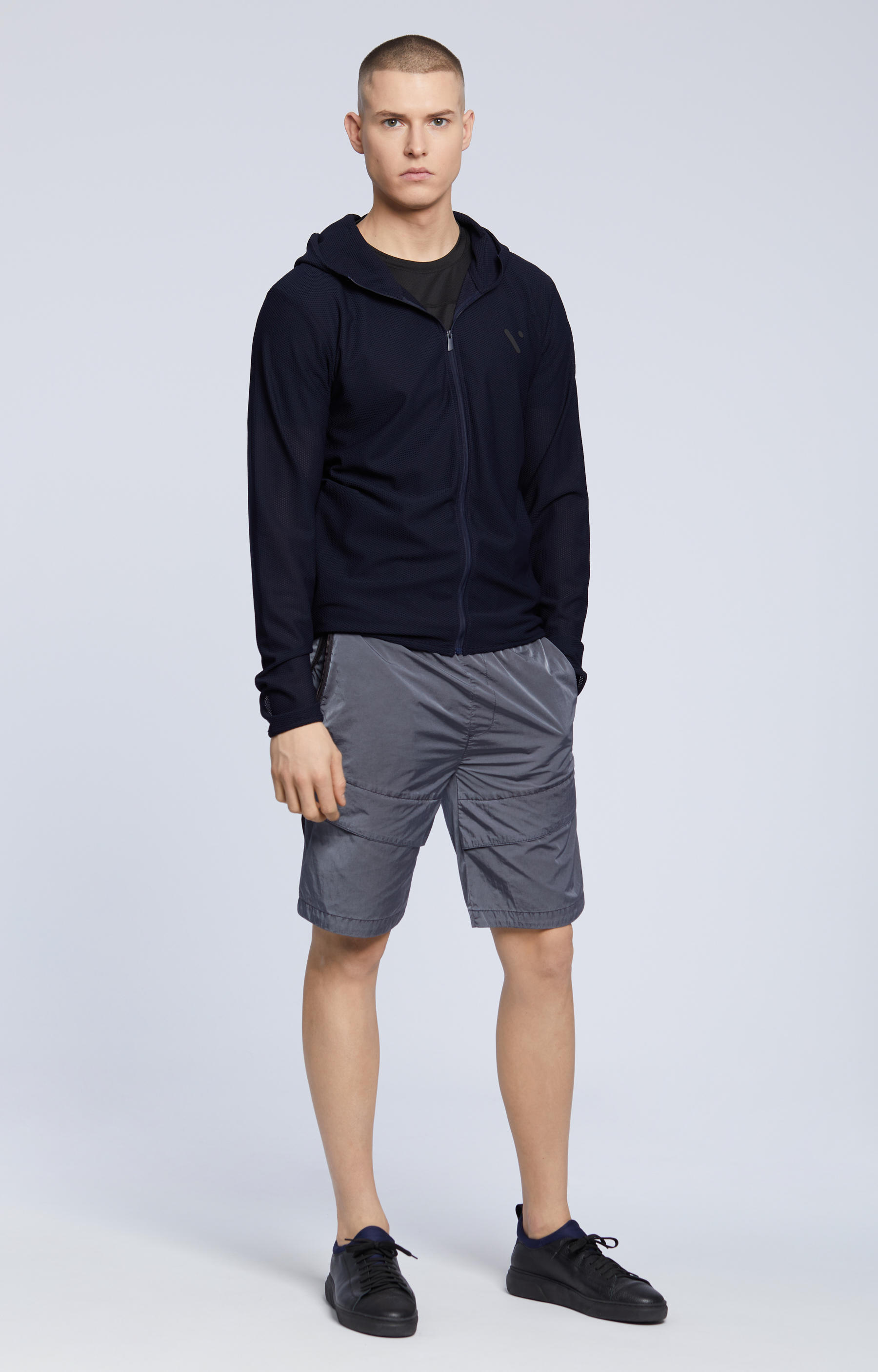 Sportowa bluza z kapturem
