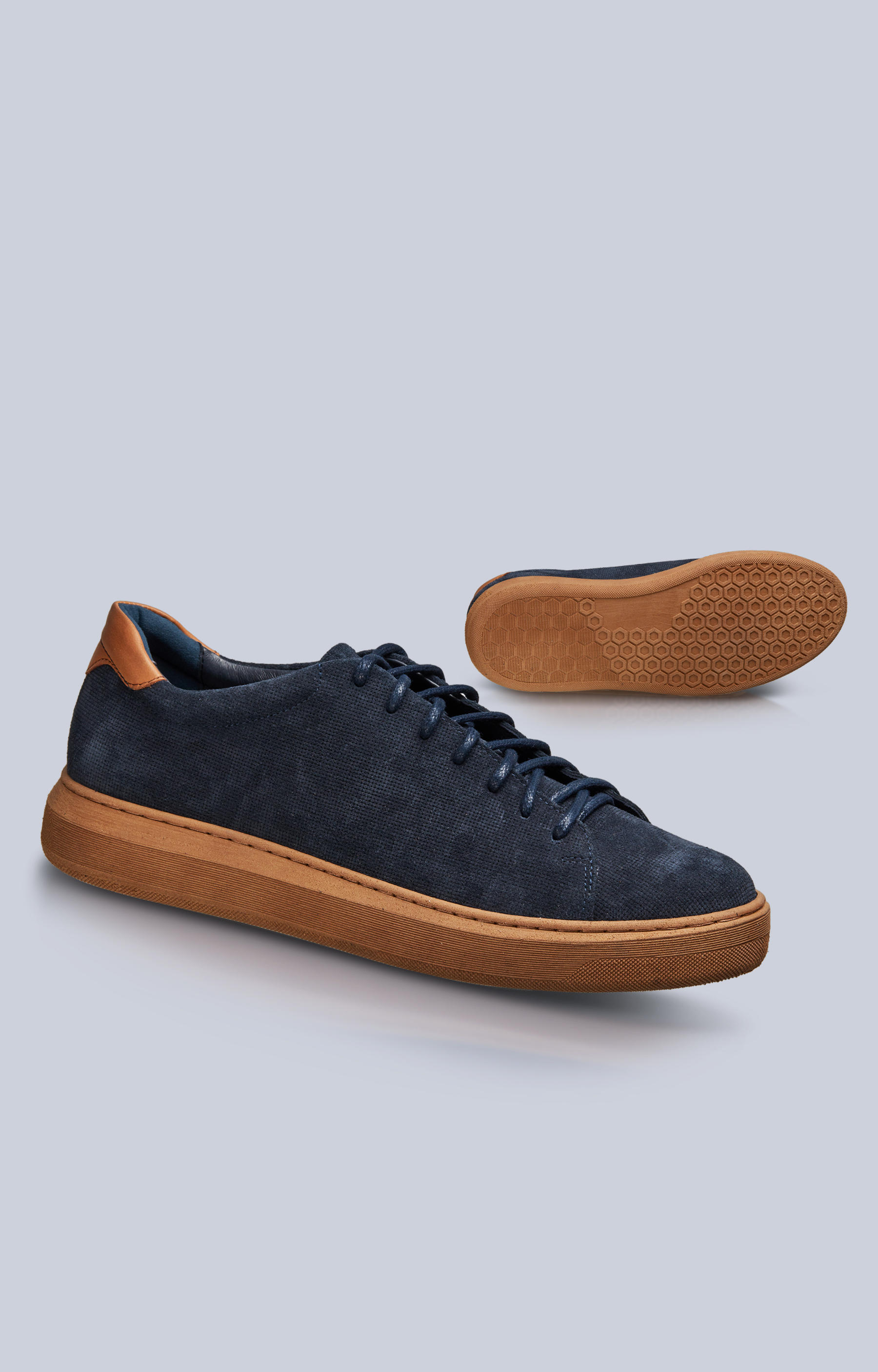 Zamszowe sneakersy - 3
