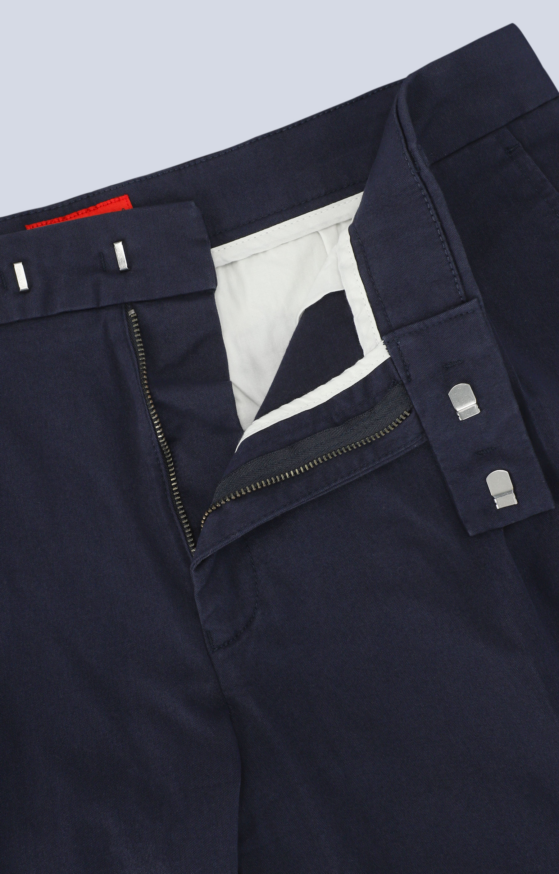 Spodnie chino o wygodnym kroju - 2