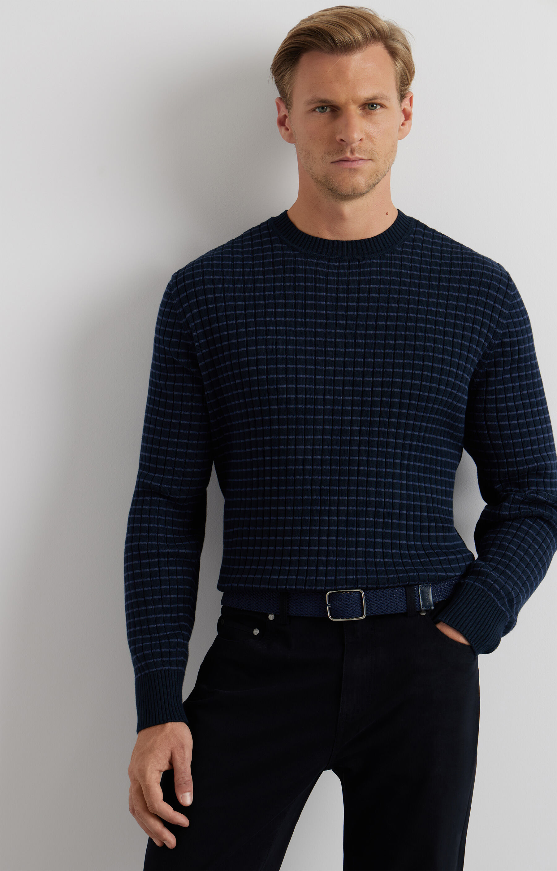 Prążkowany sweter round neck - 6