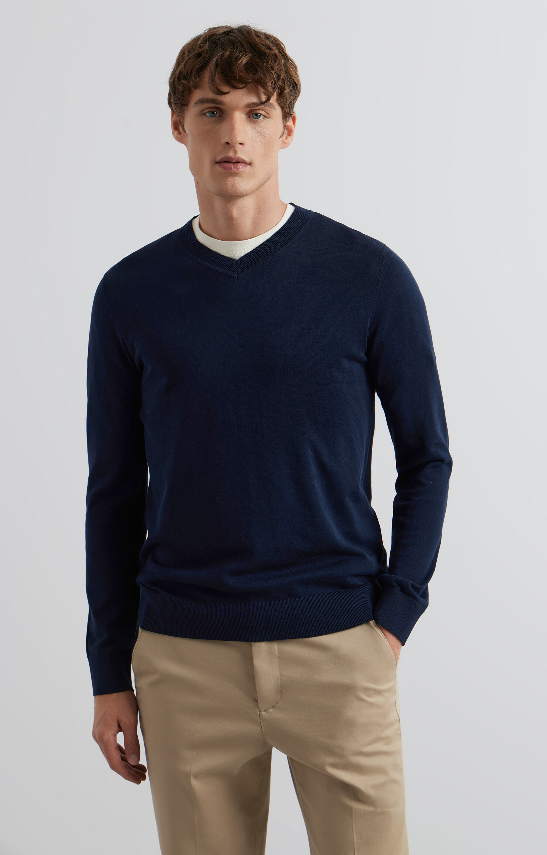 Sweter v-neck - 2