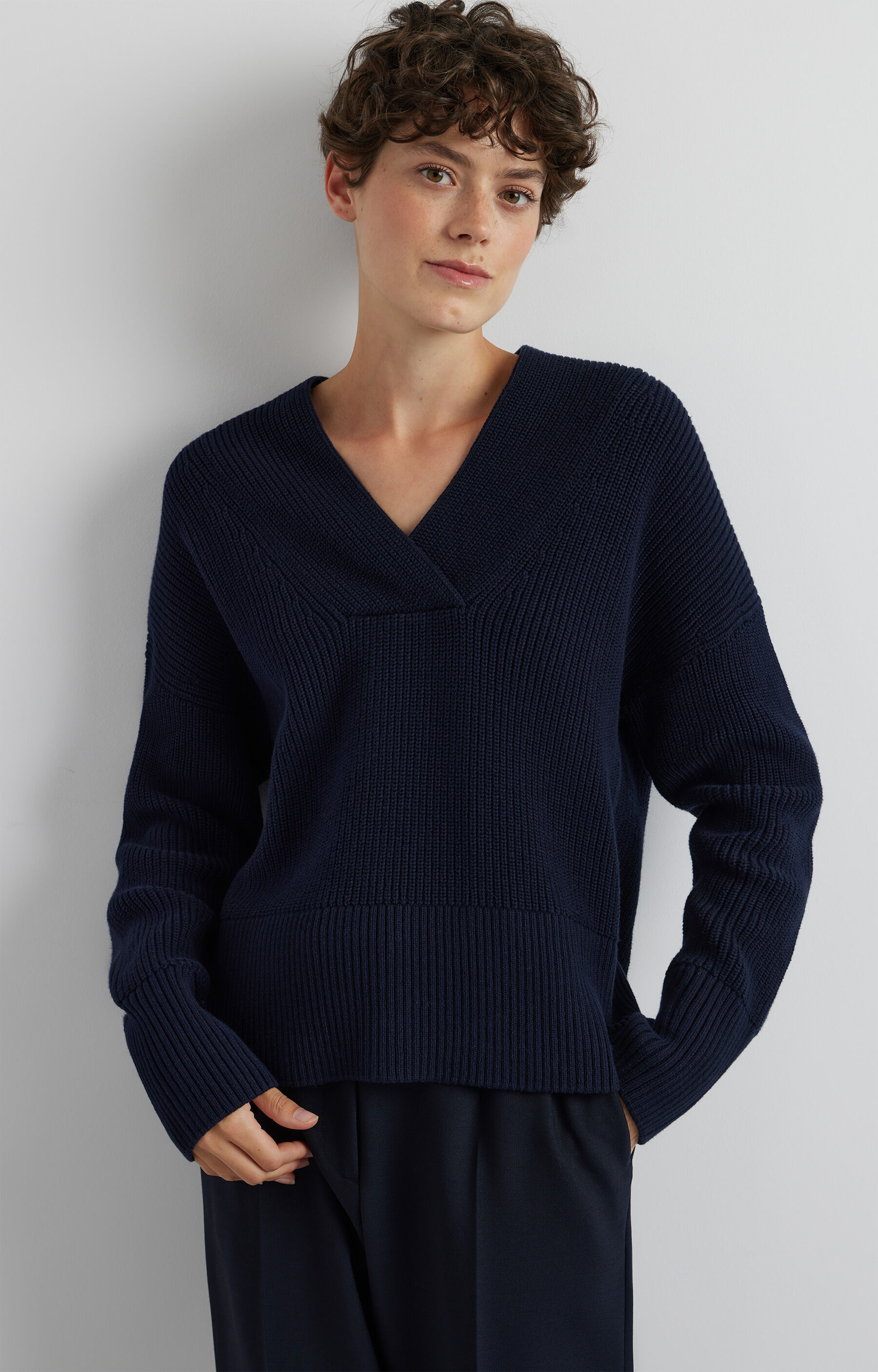 Sweter v-neck - 5