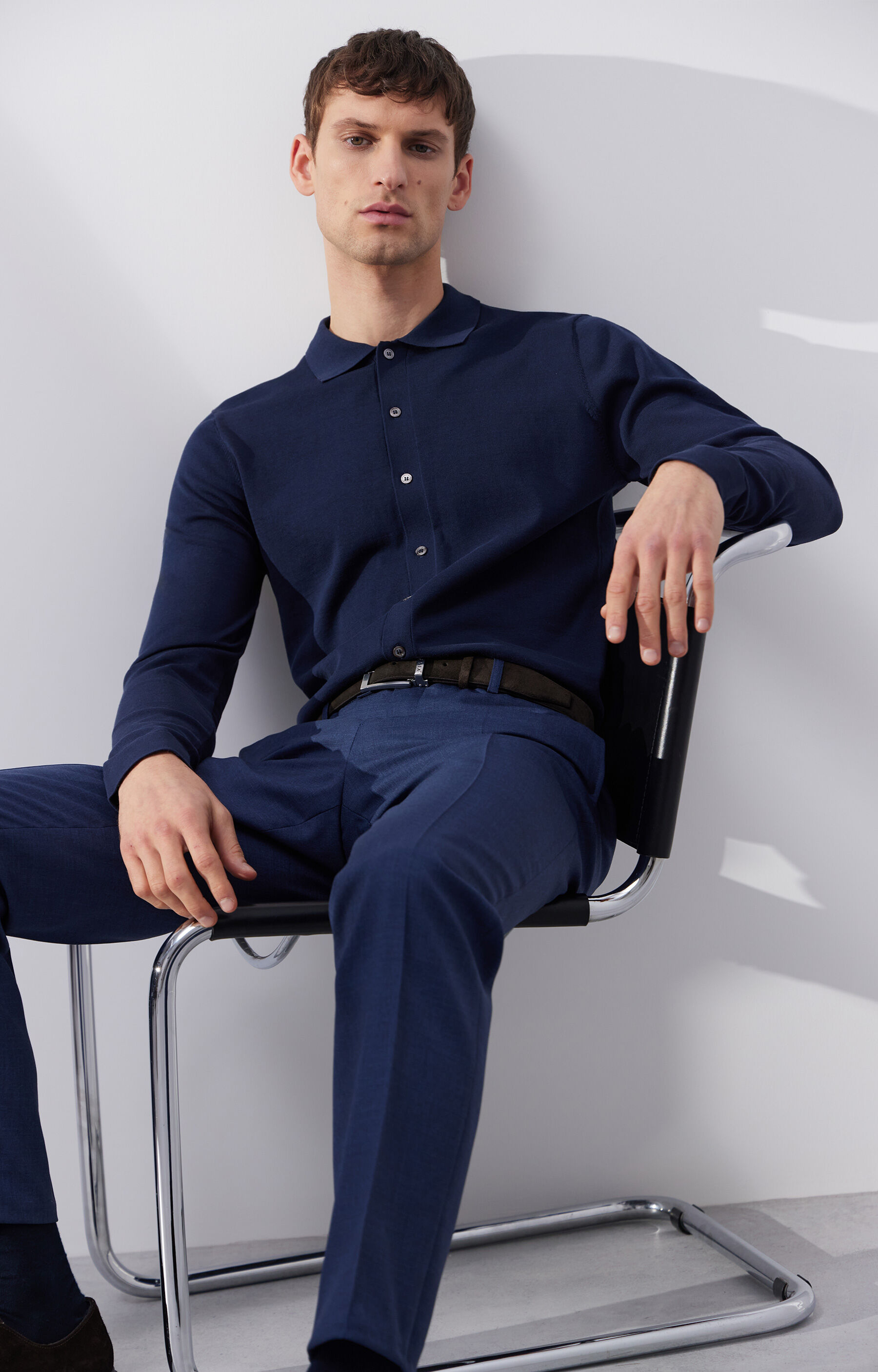 Sweter o kroju koszuli - 8