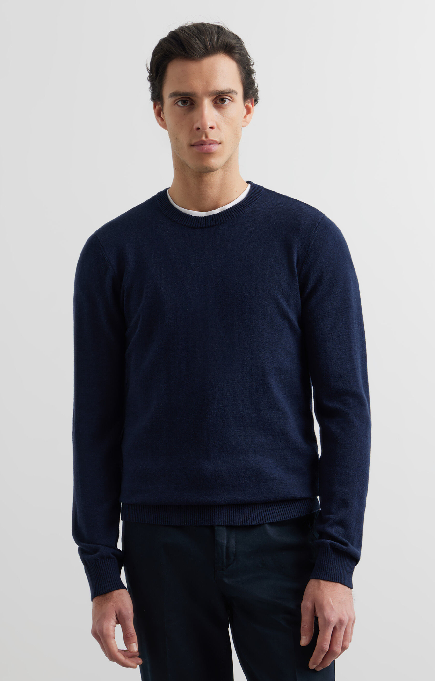Sweter round neck