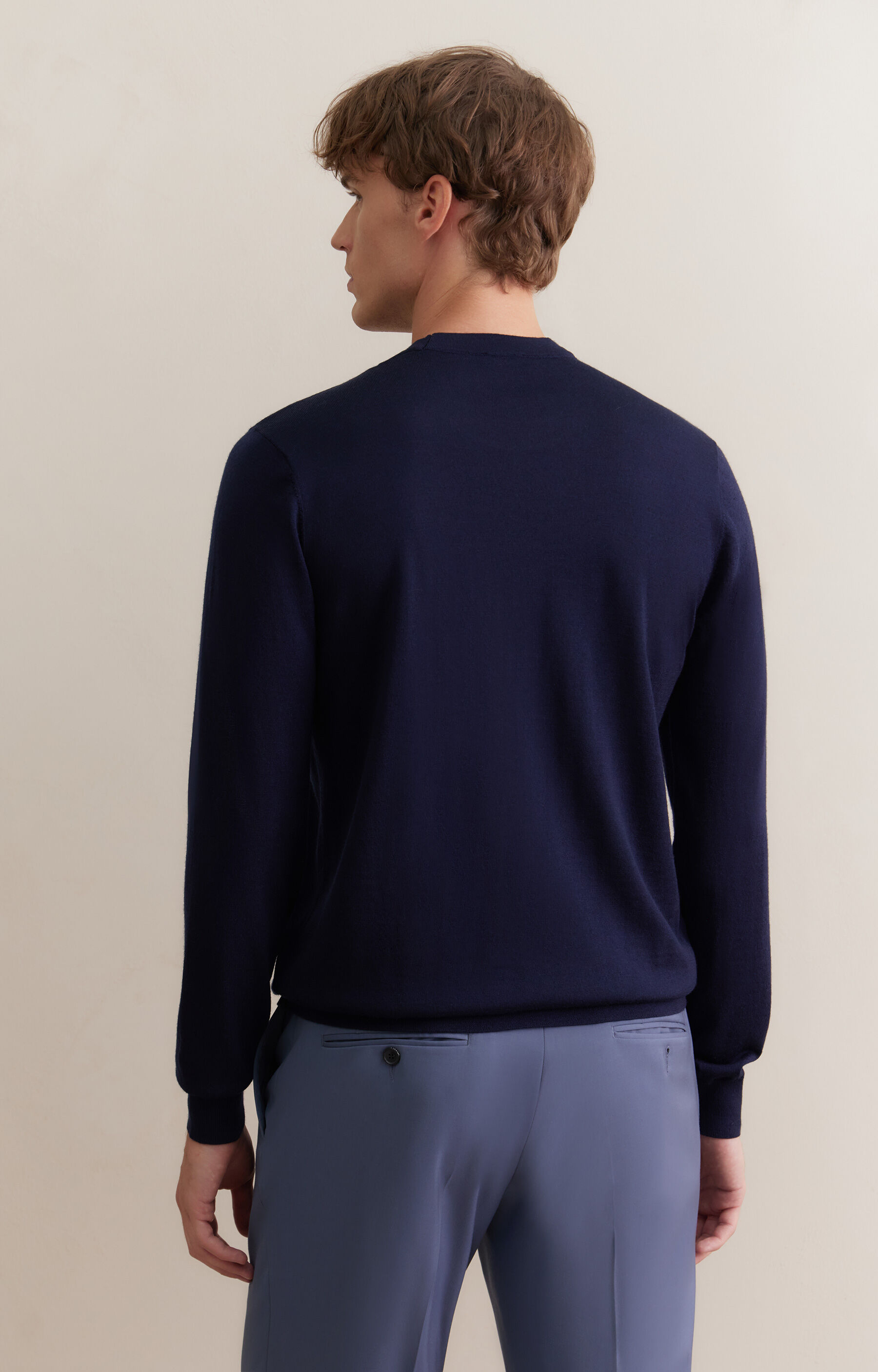Gładki sweter round neck - 2