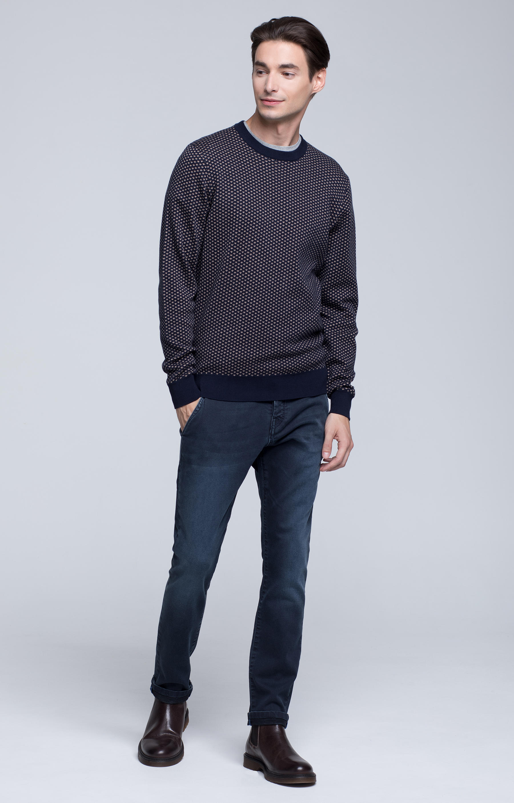 Bawełniany sweter round-neck z regularnym wzorem