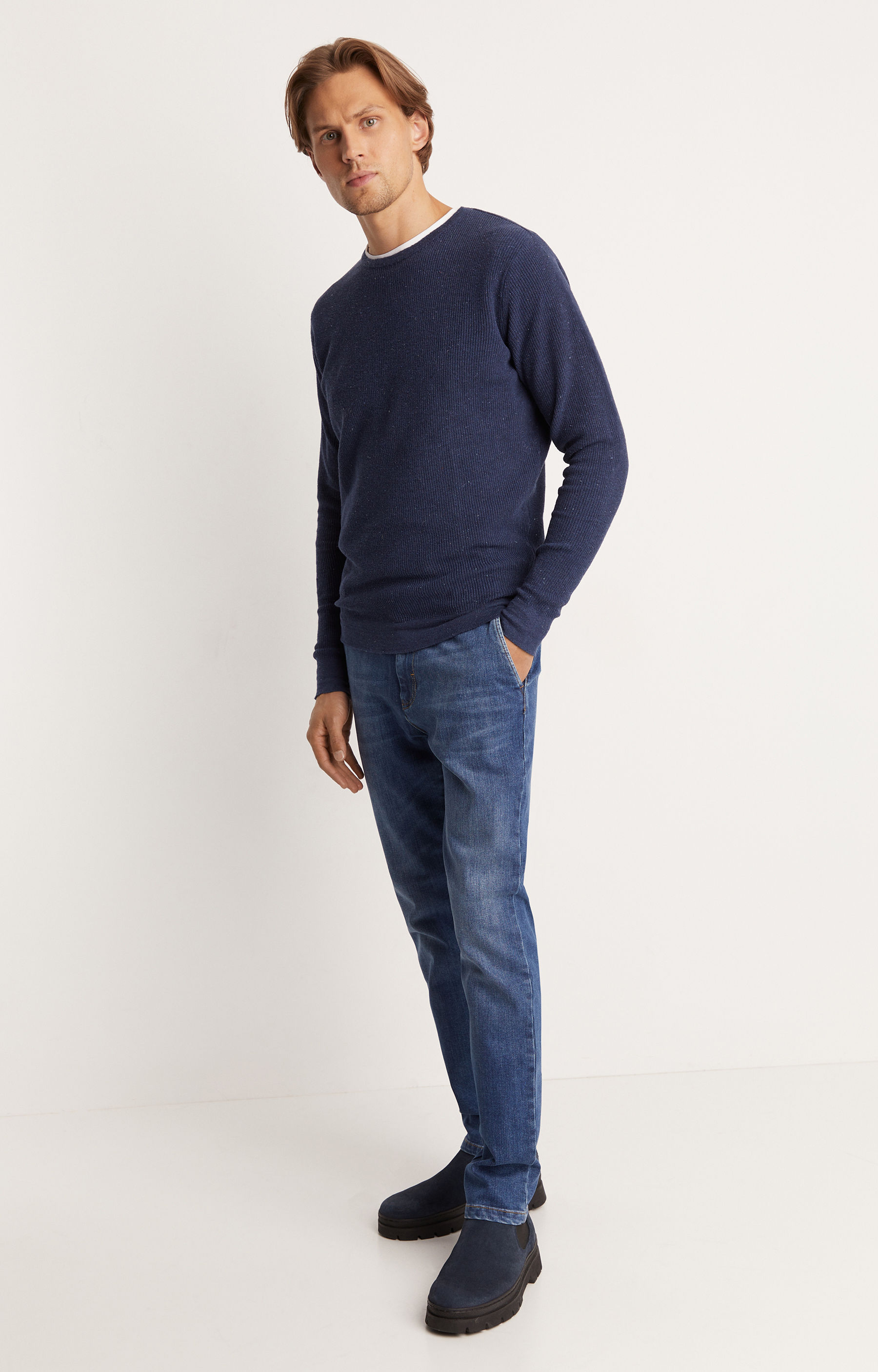 Sweter typu round neck