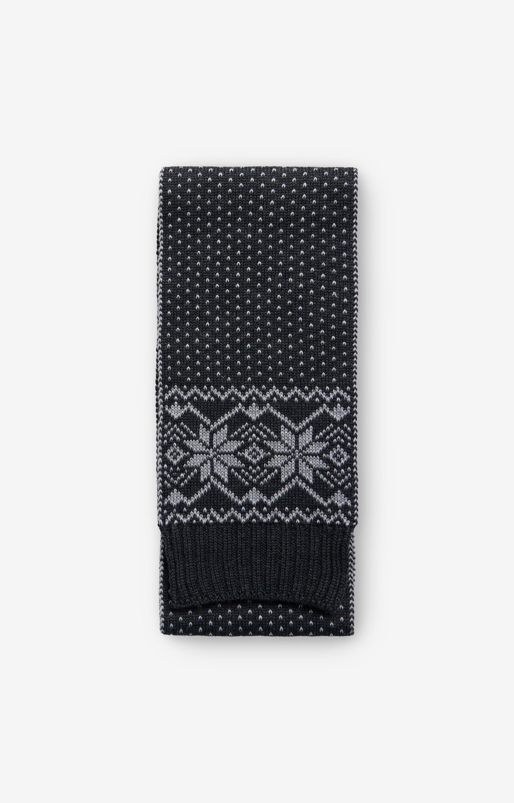 Szalik w świąteczny wzór