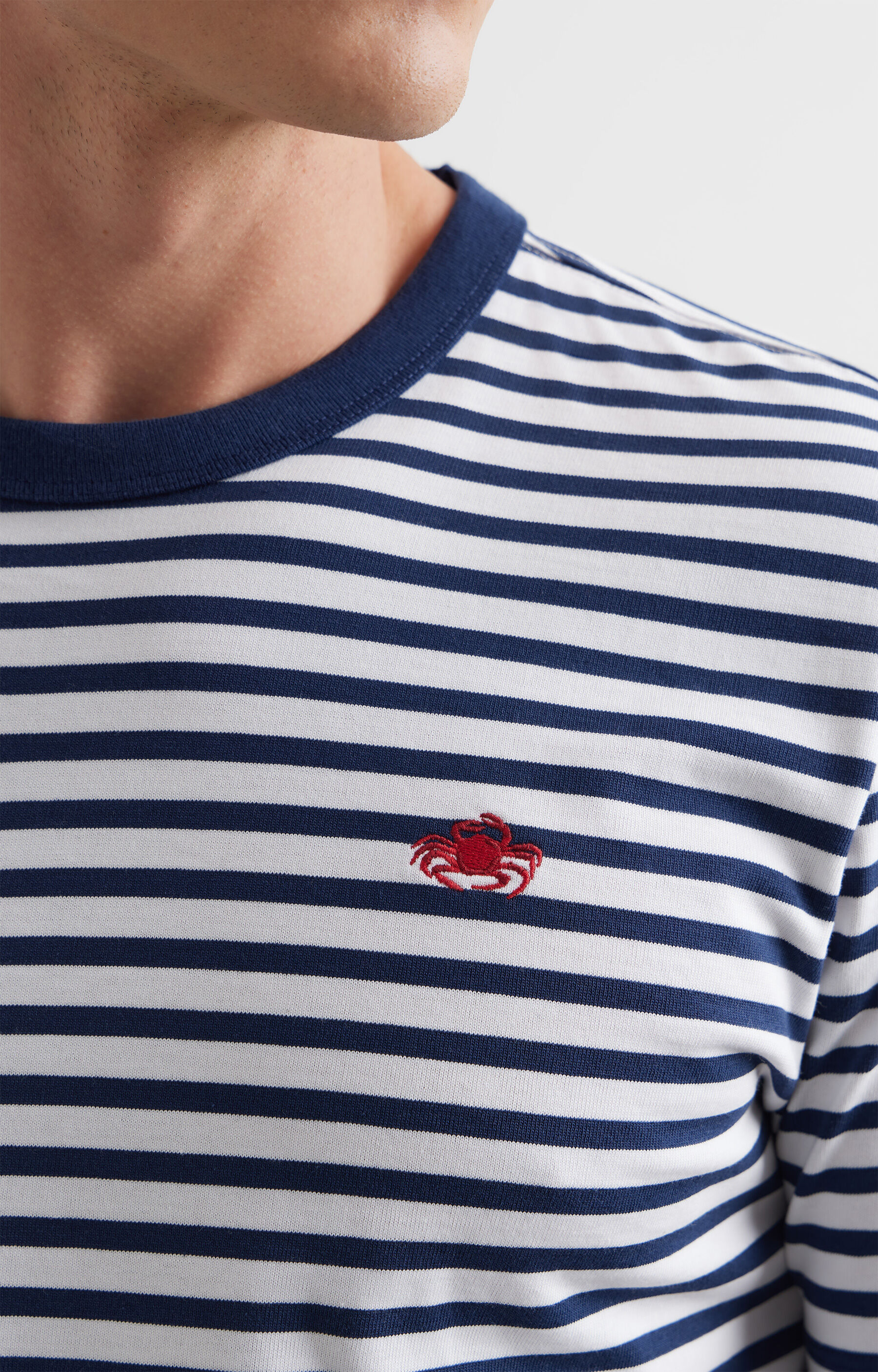 T-shirt regular w paski - 7