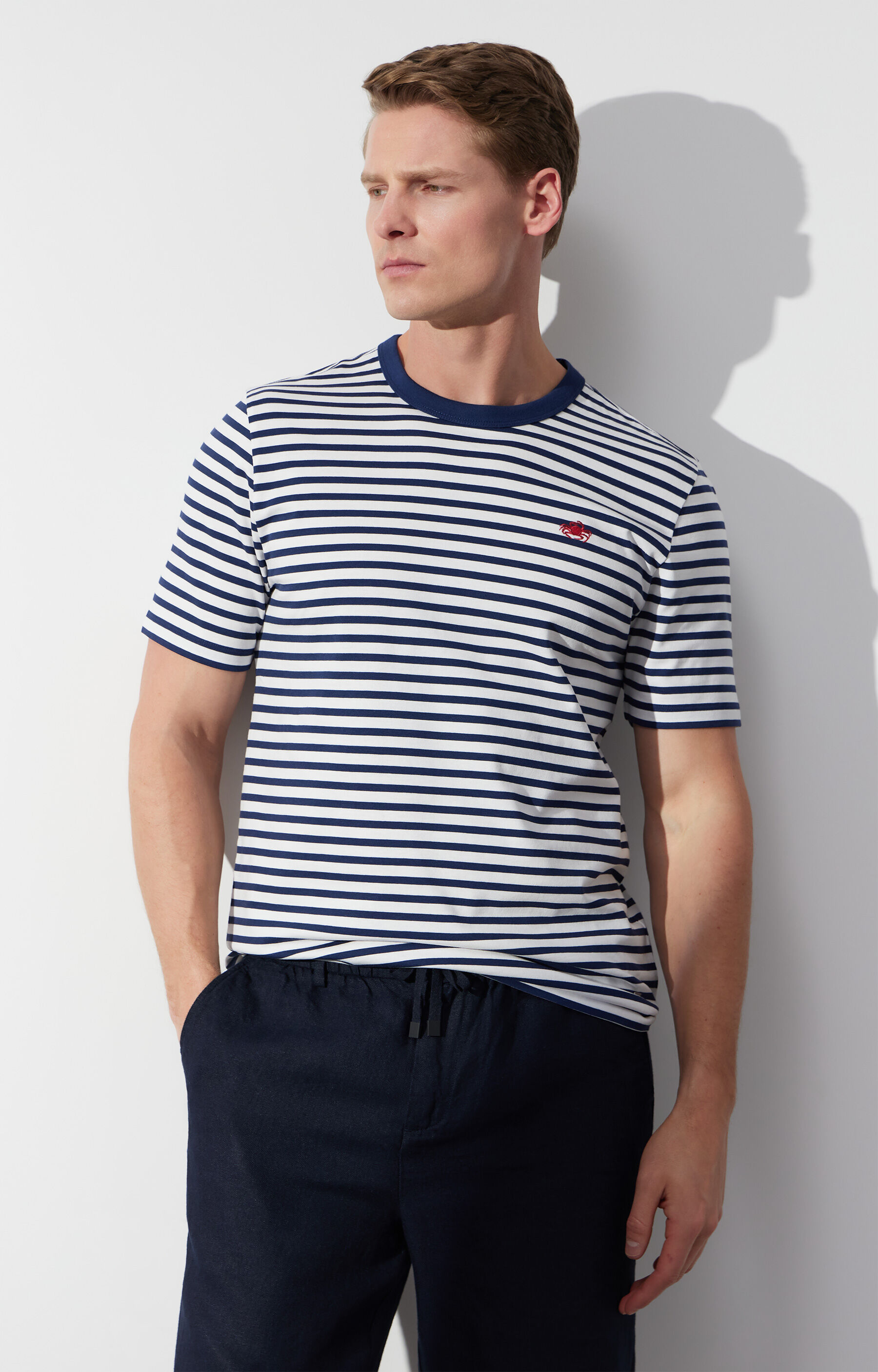 T-shirt regular w paski - 8