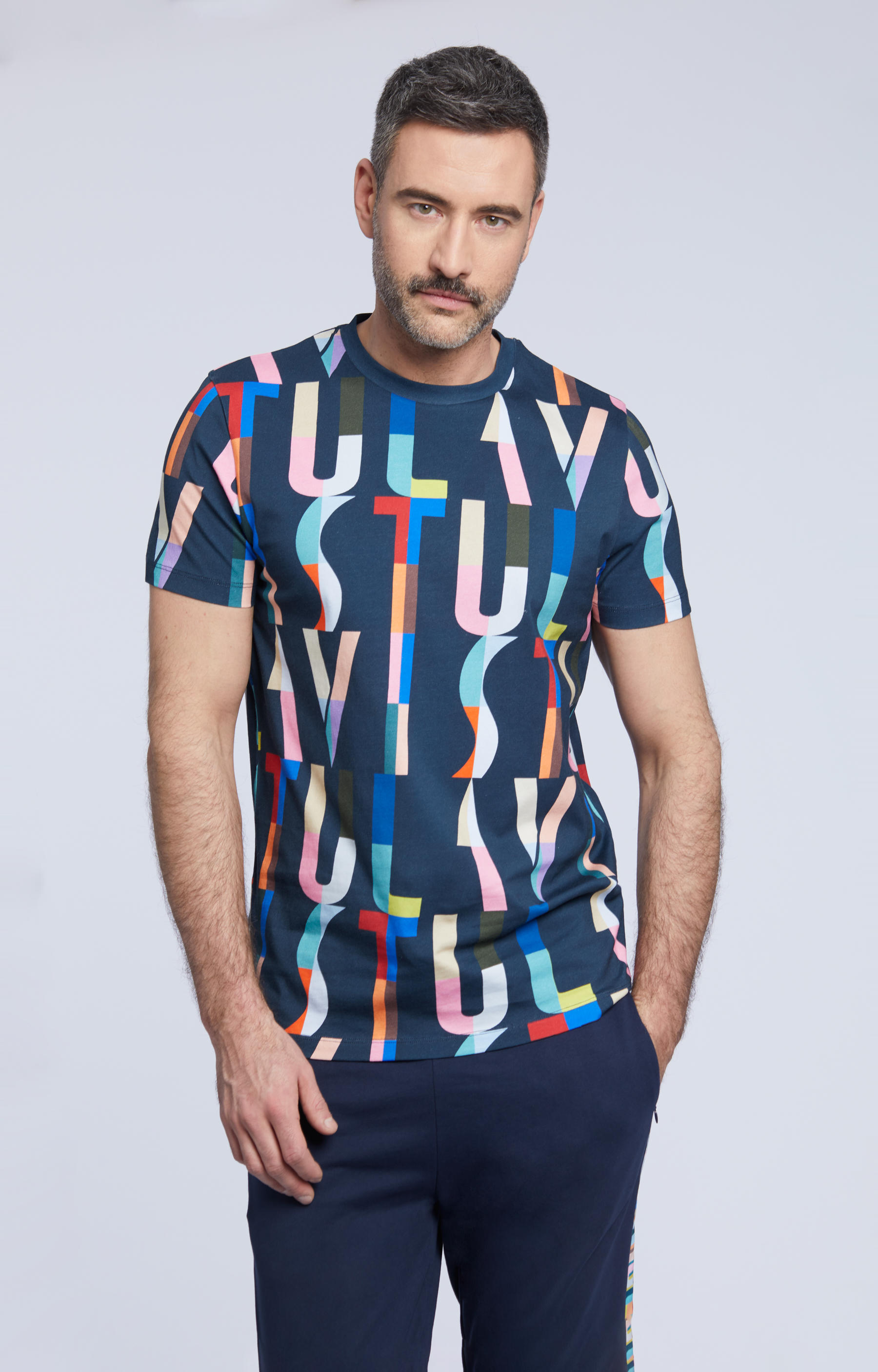 T-shirt z kolorowym nadrukiem - 2