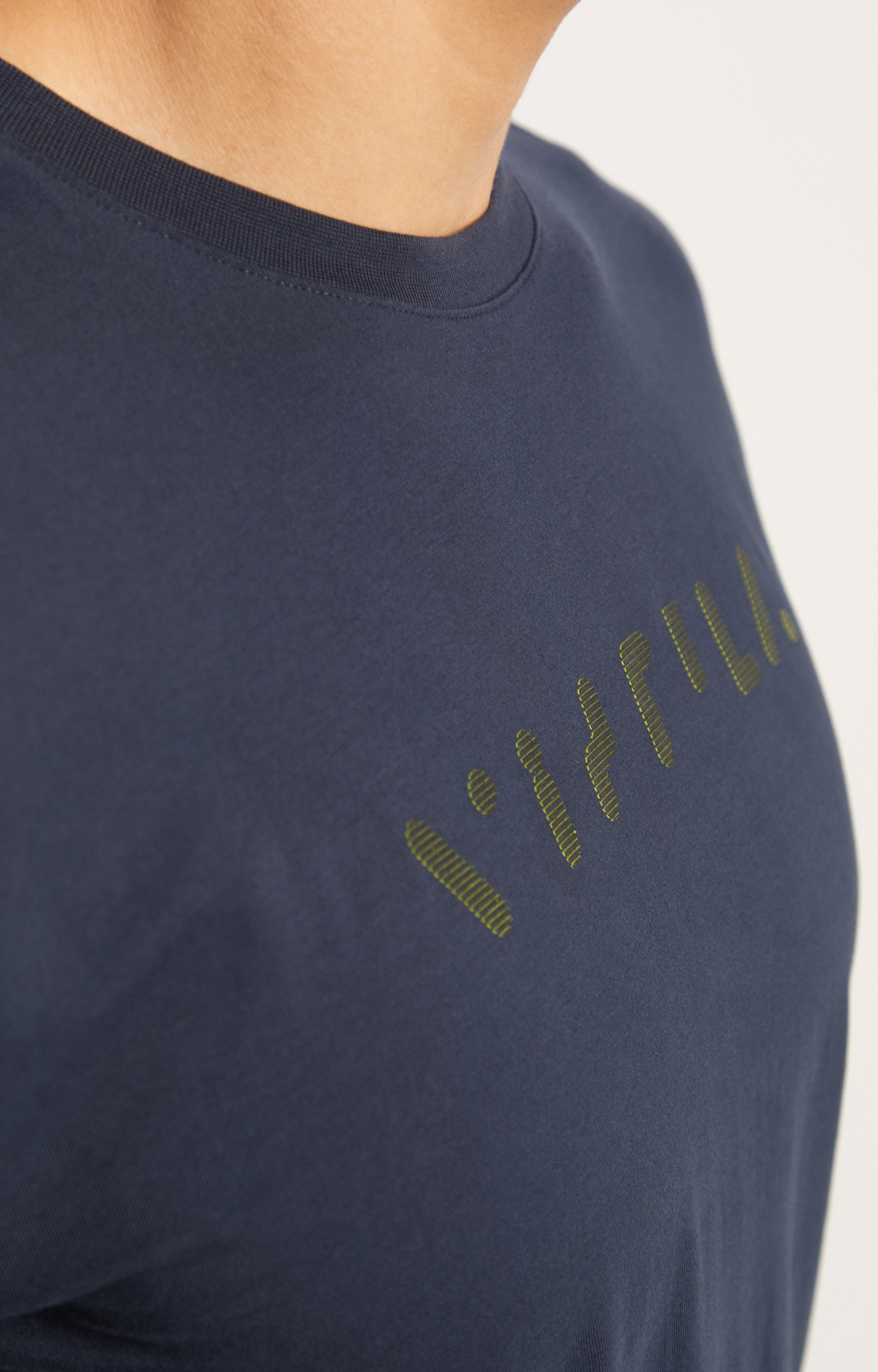 T-shirt z bawełny pima z dodatkiem elastanu - 5