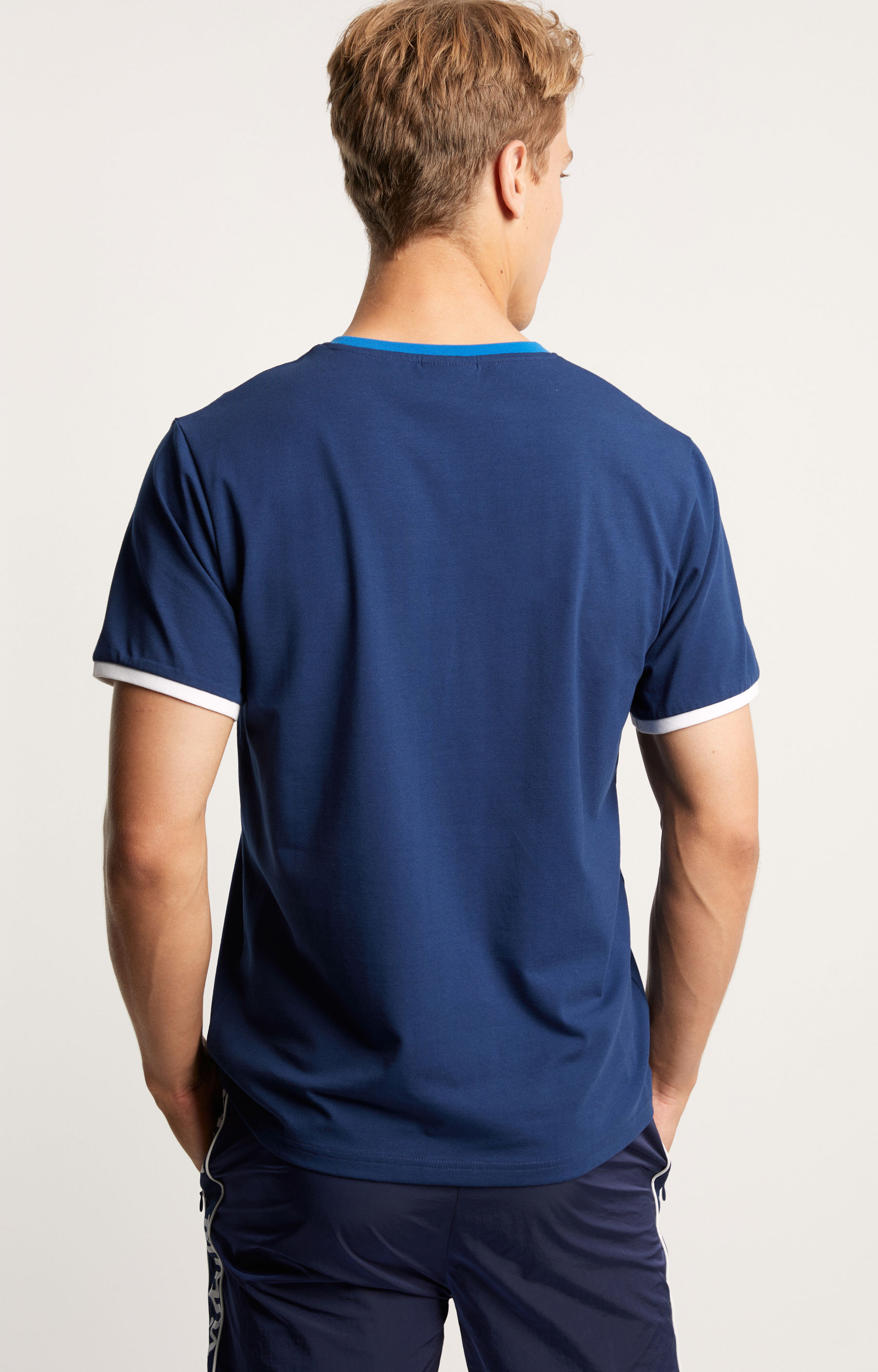 Sportowy t-shirt z logo Vistula retro - 3