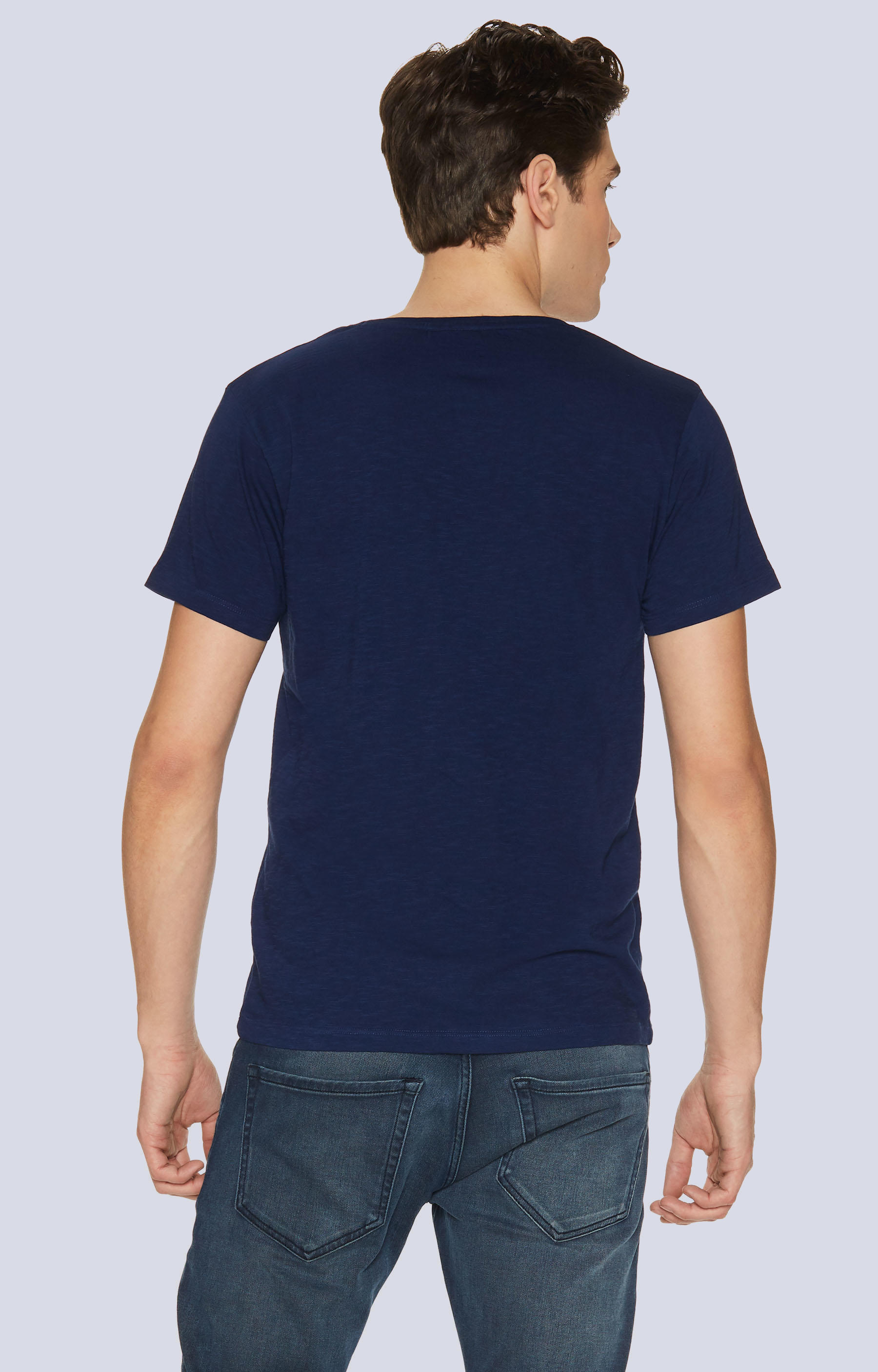 T-shirt z grafiką - 2