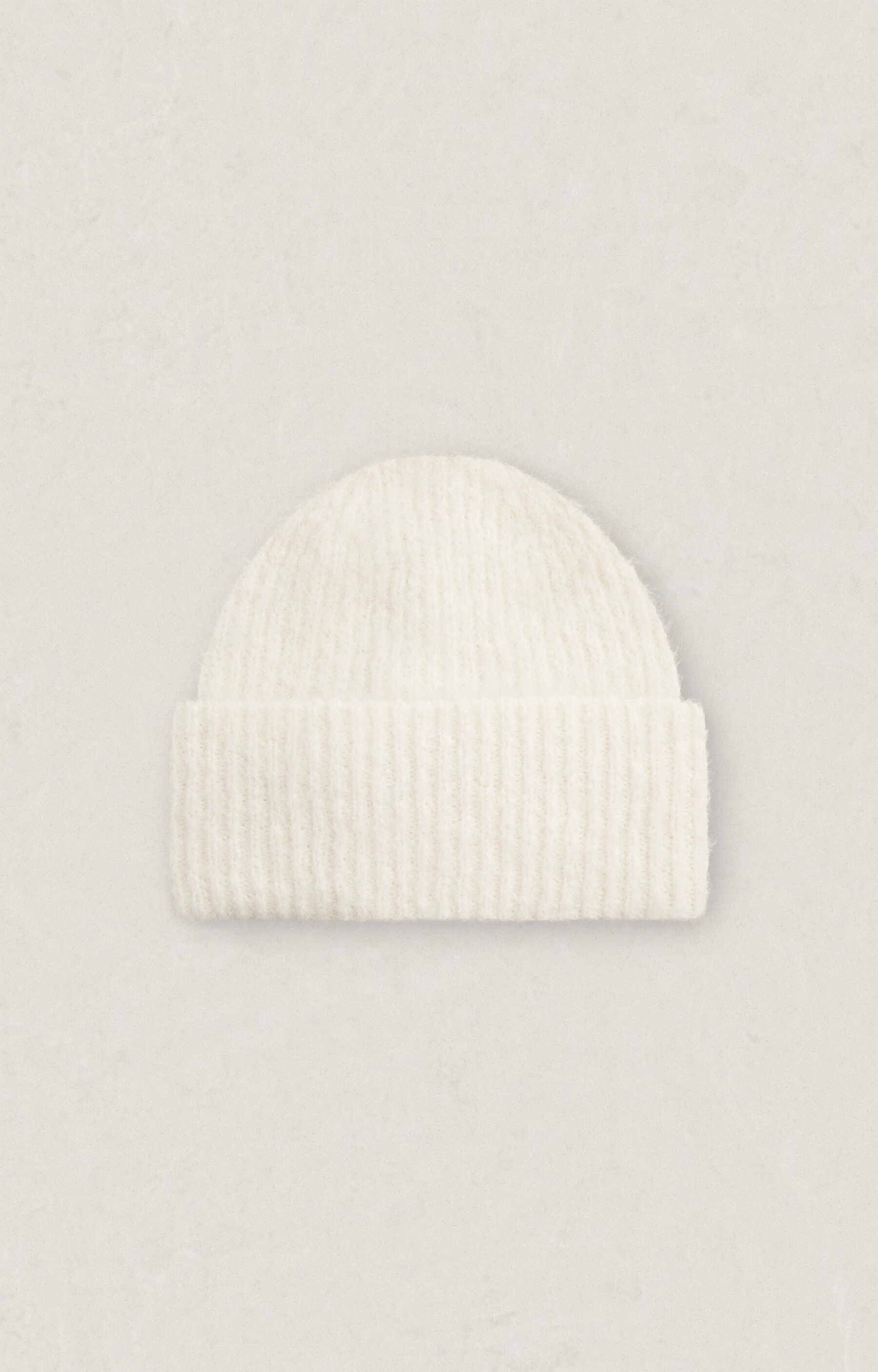 Czapka typu beanie
