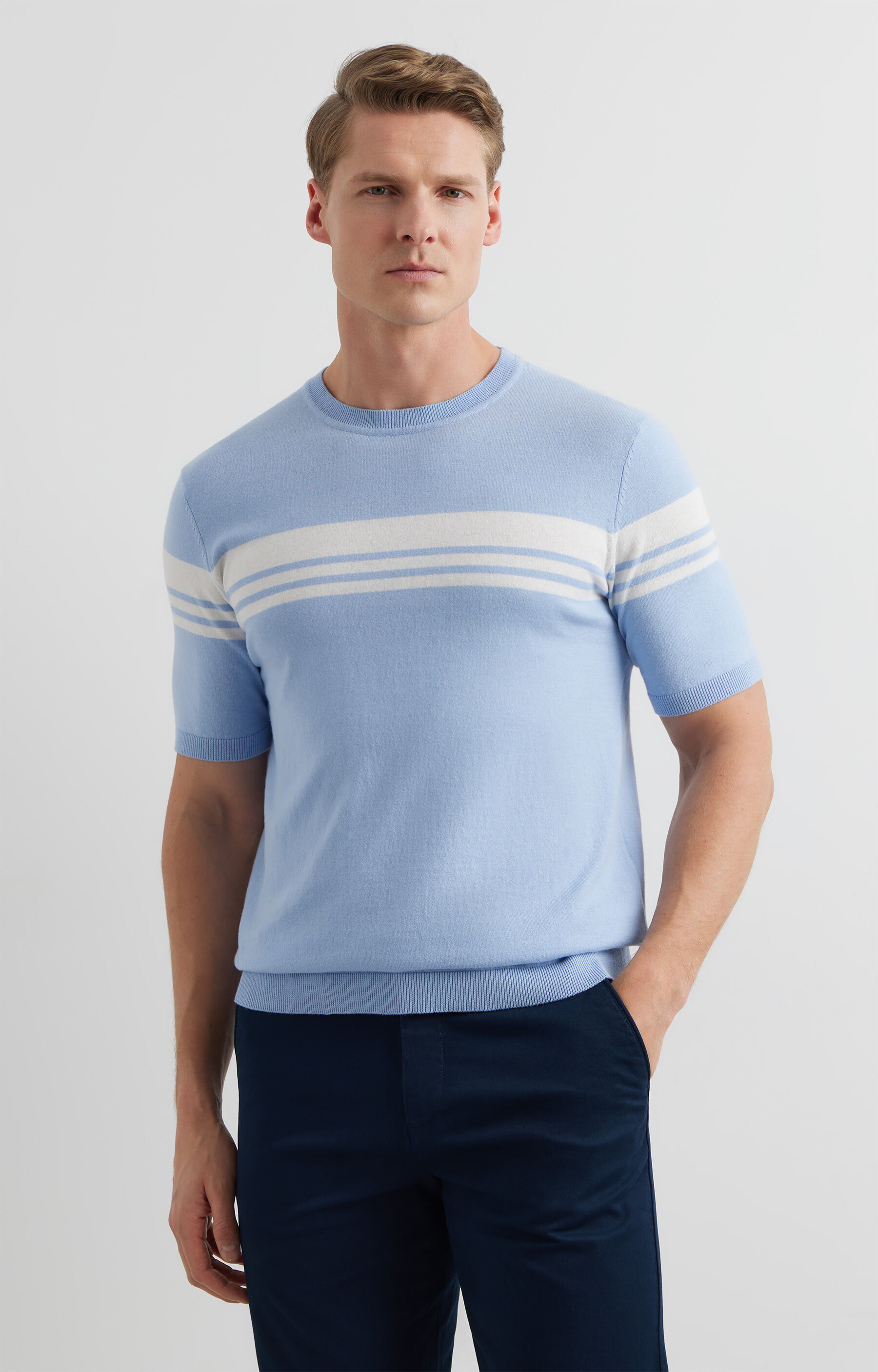 T-shirt swetrowy regular