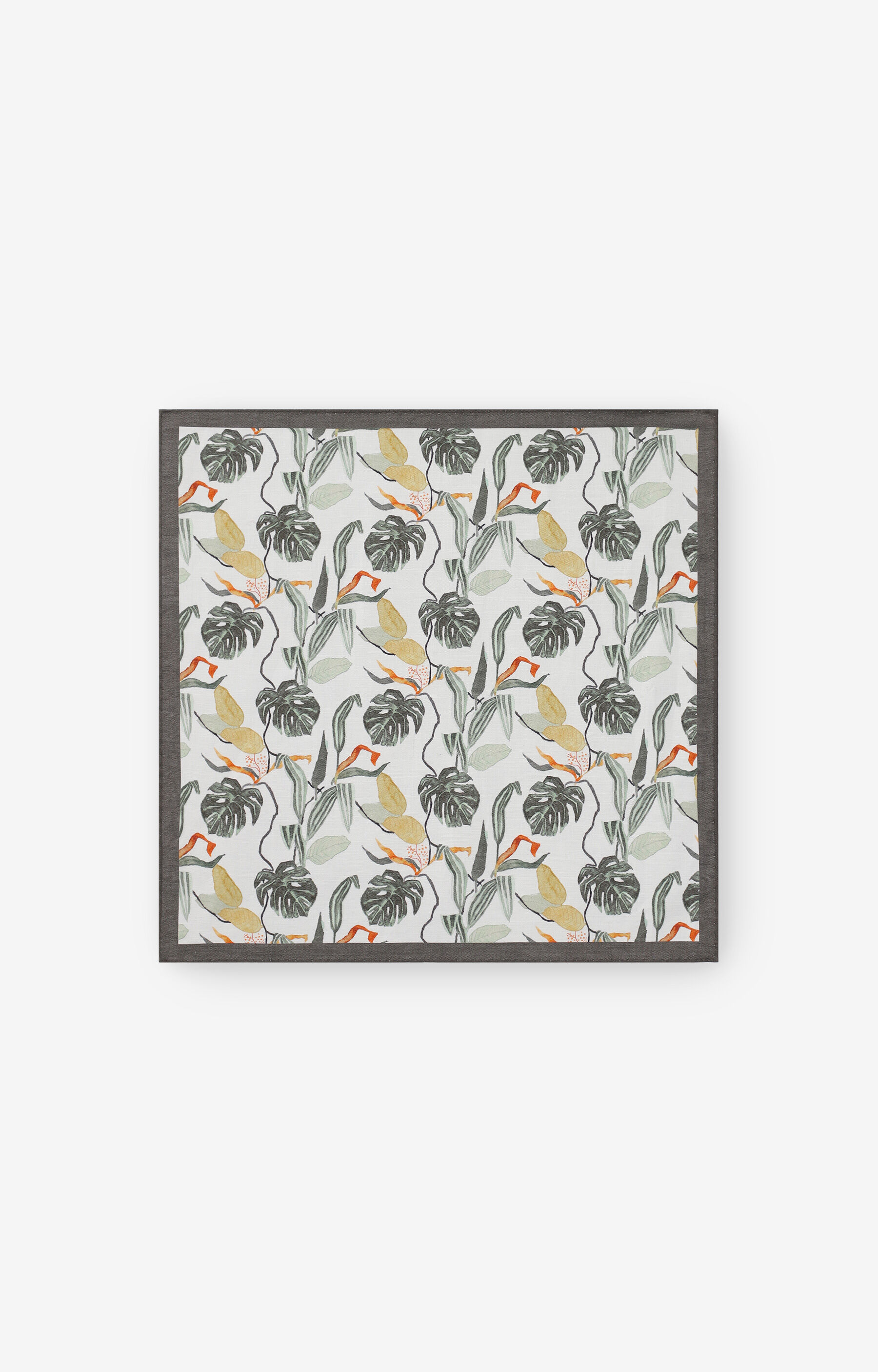 Poszetka w kwiatowy wzór