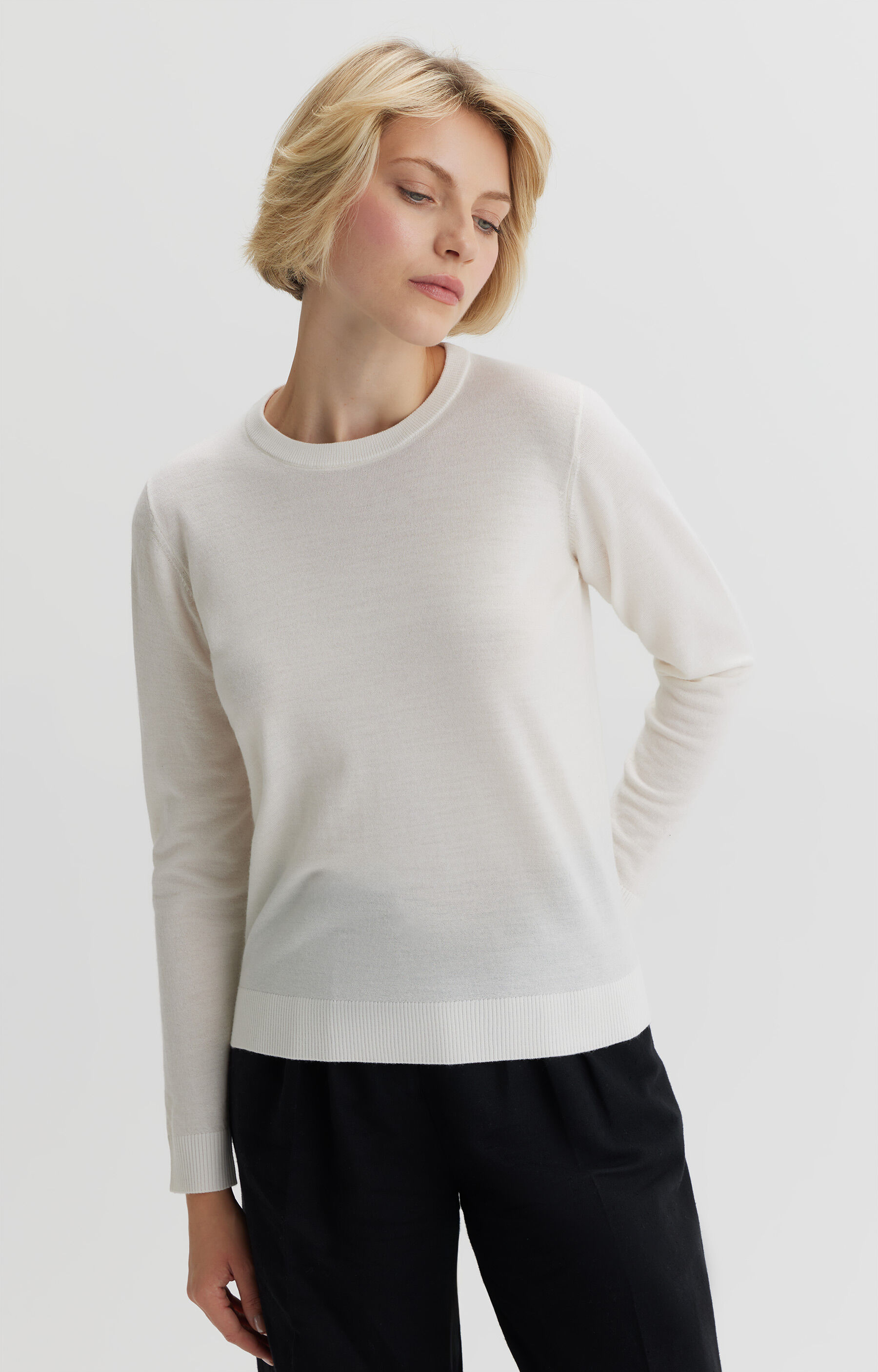 Sweter round neck