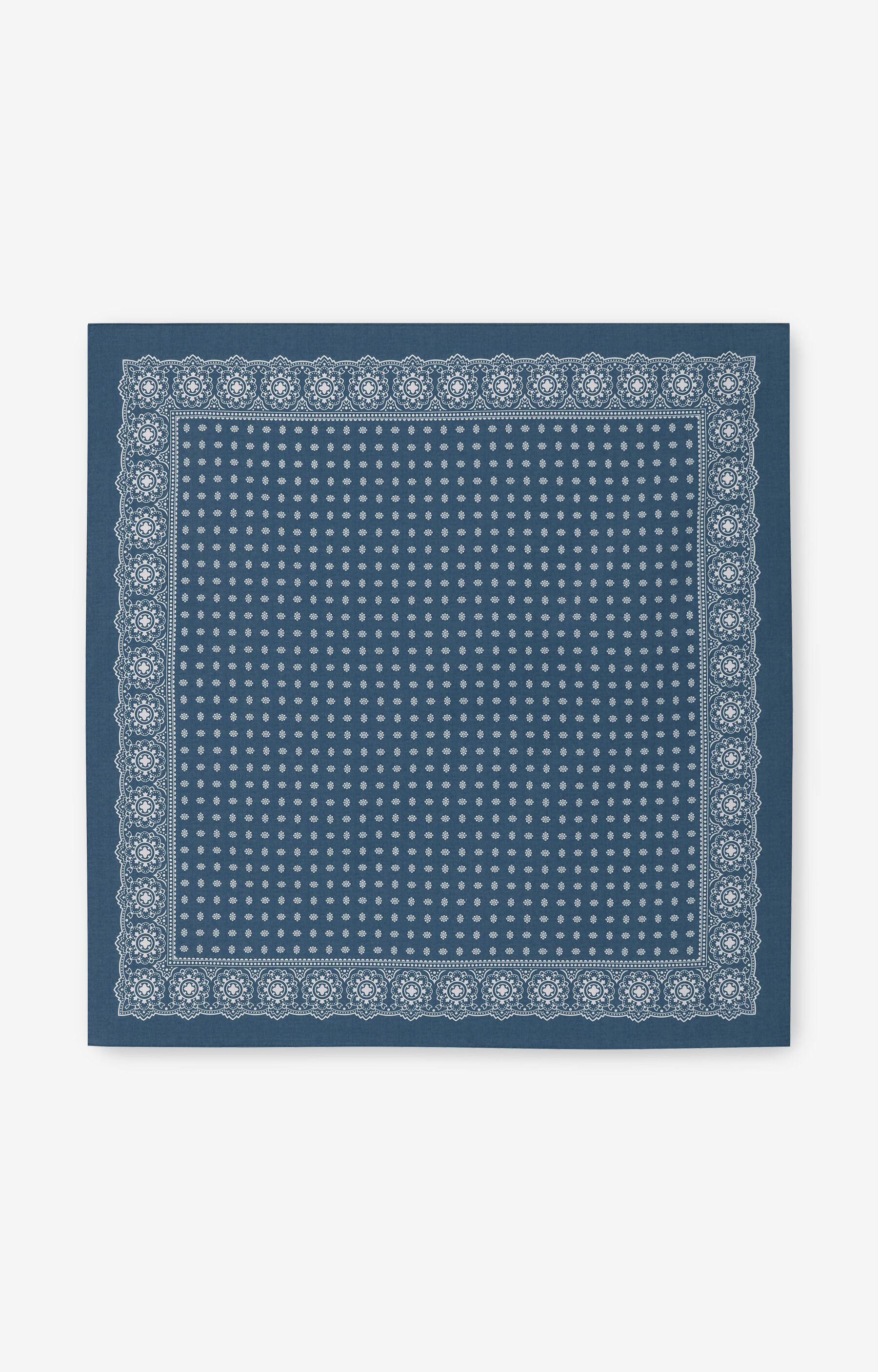 Chusta w geometryczny wzór