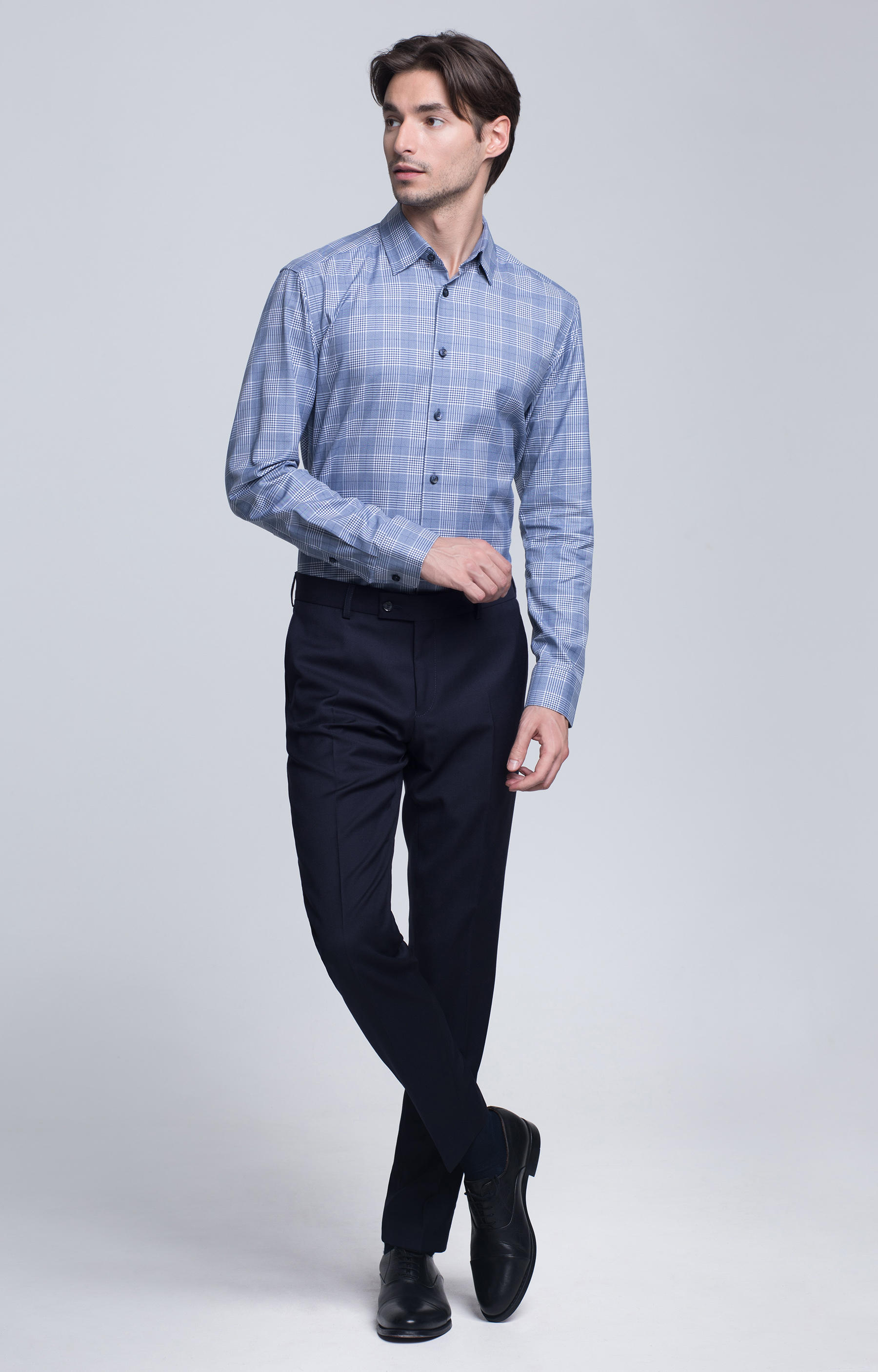 Koszula w kratę z kołnierzem kryte button-down