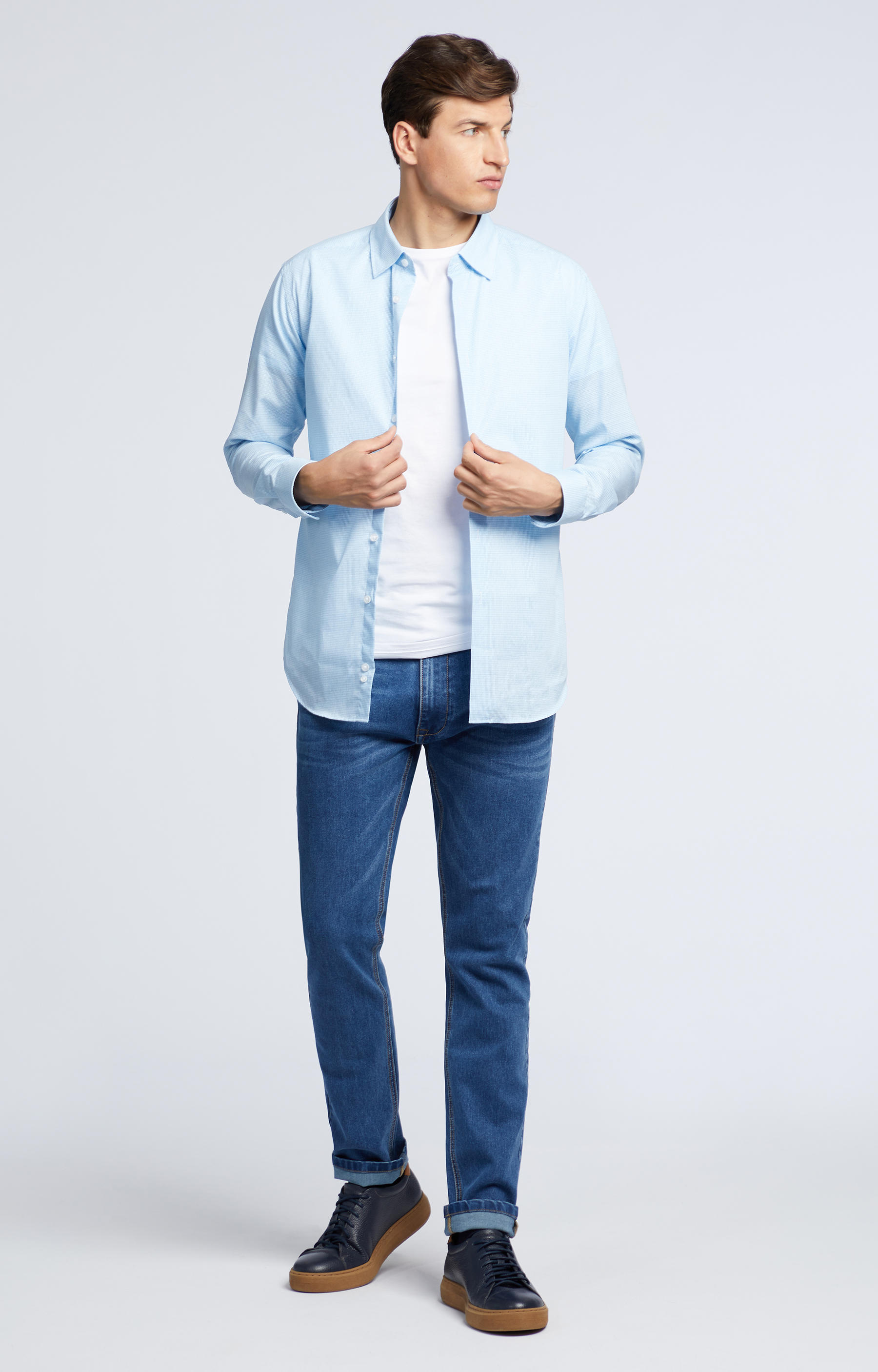 Koszula w mikrowzór z kołnierzem kryty button-down