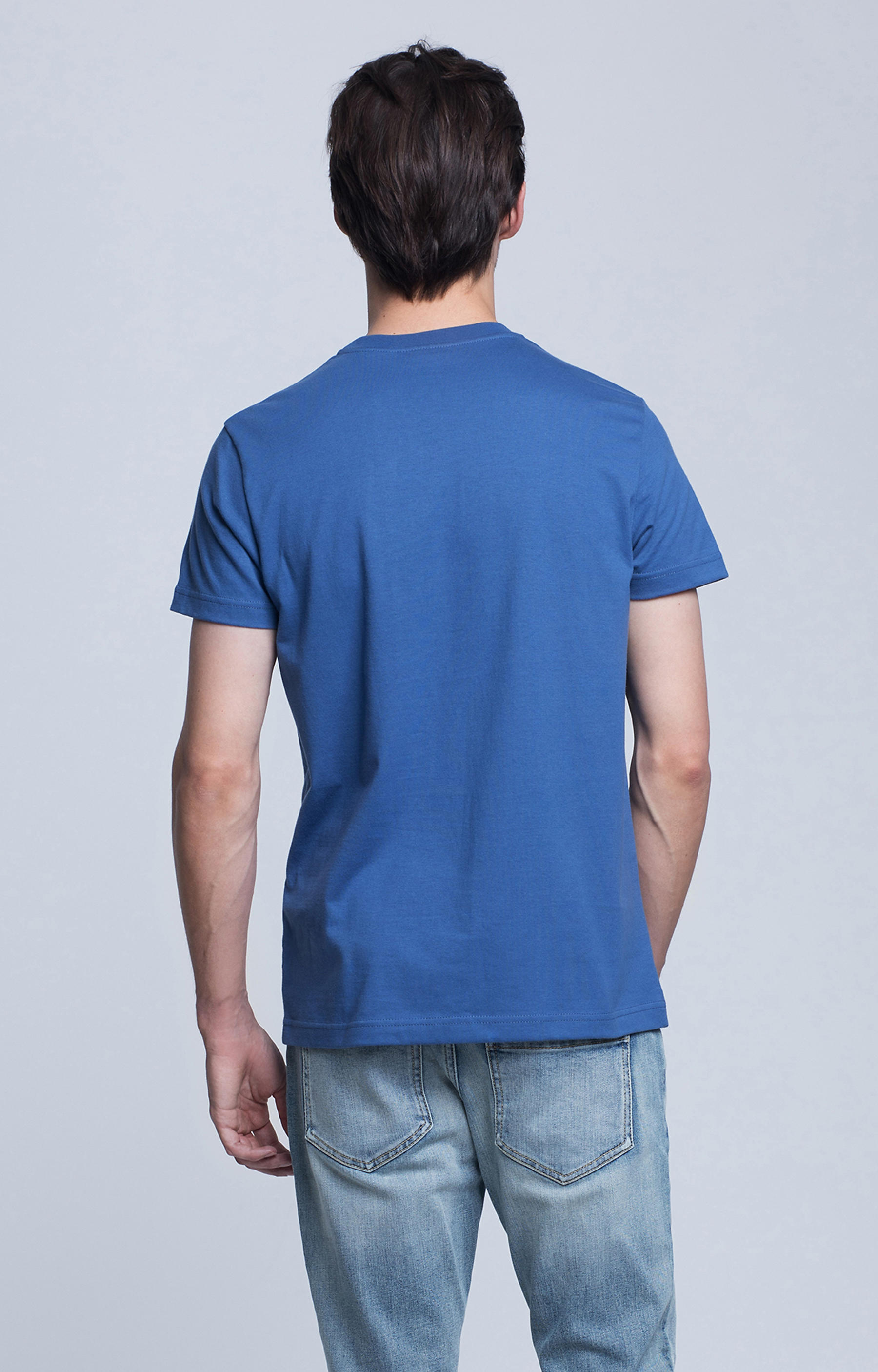 T-shirt z grafiką - 2