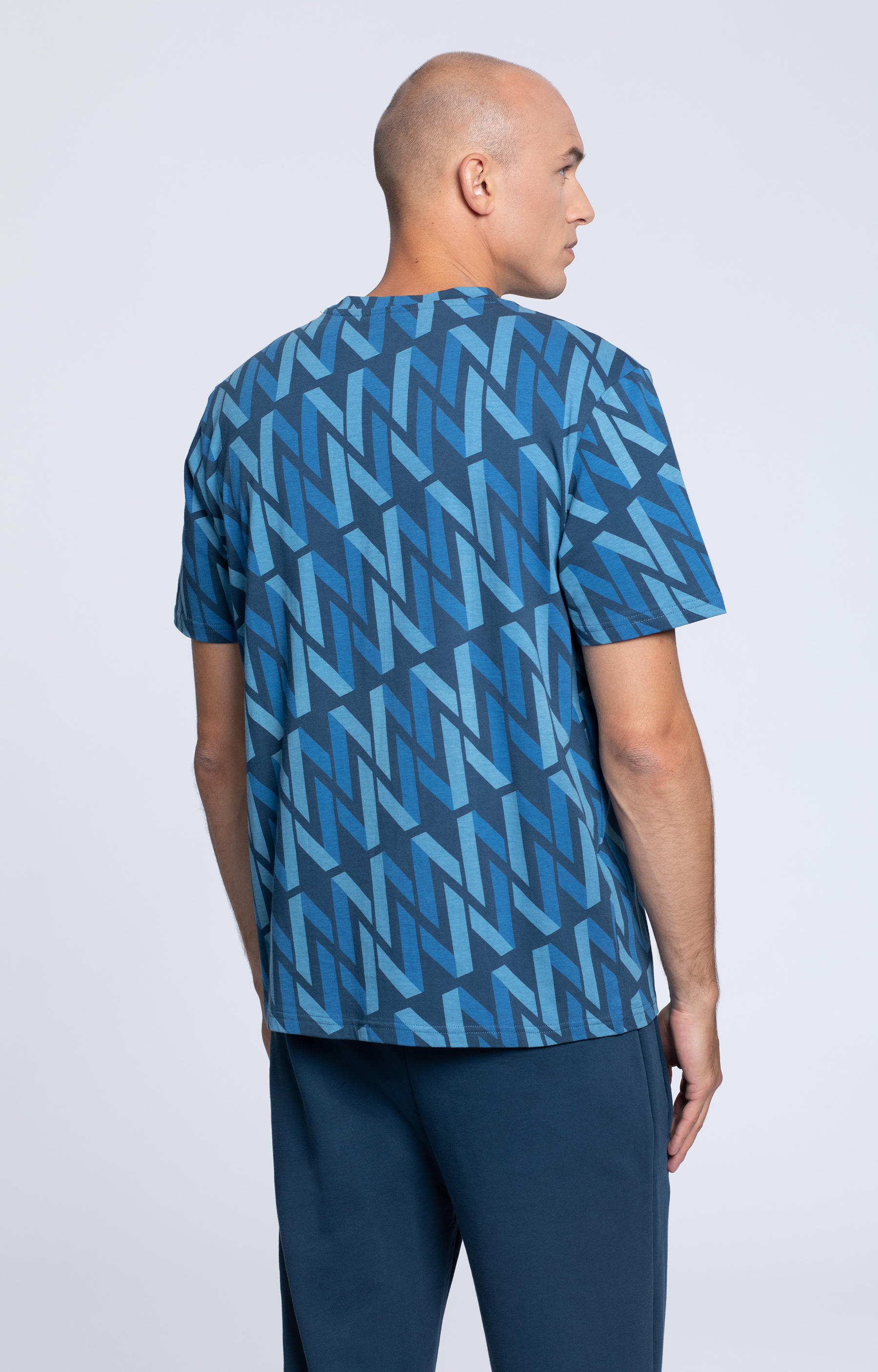 T-shirt z monogramem - 3