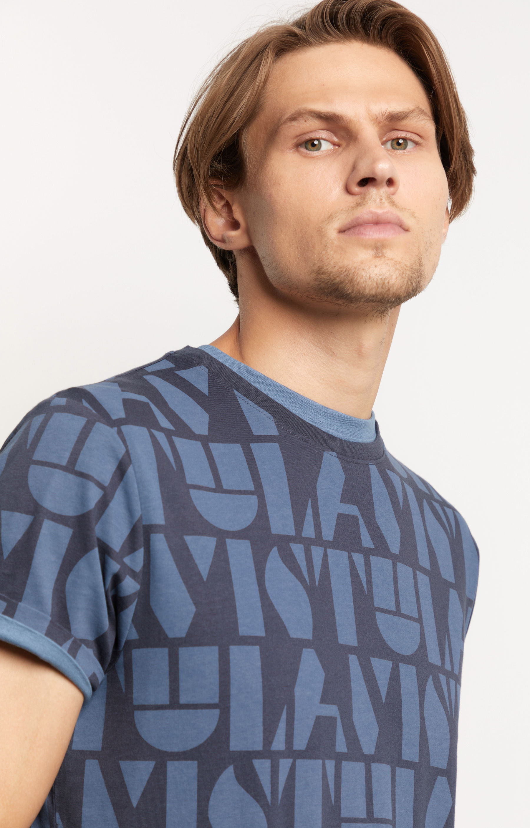 T-shirt z monogramem - 4