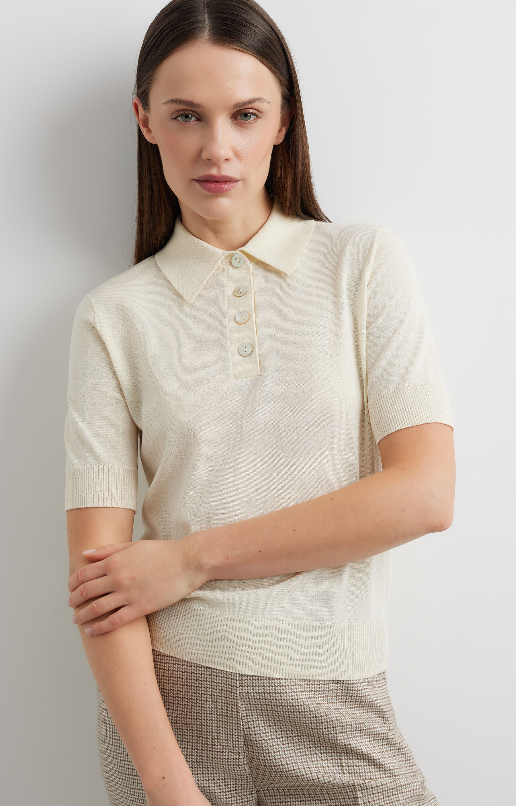 Sweter z kołnierzem