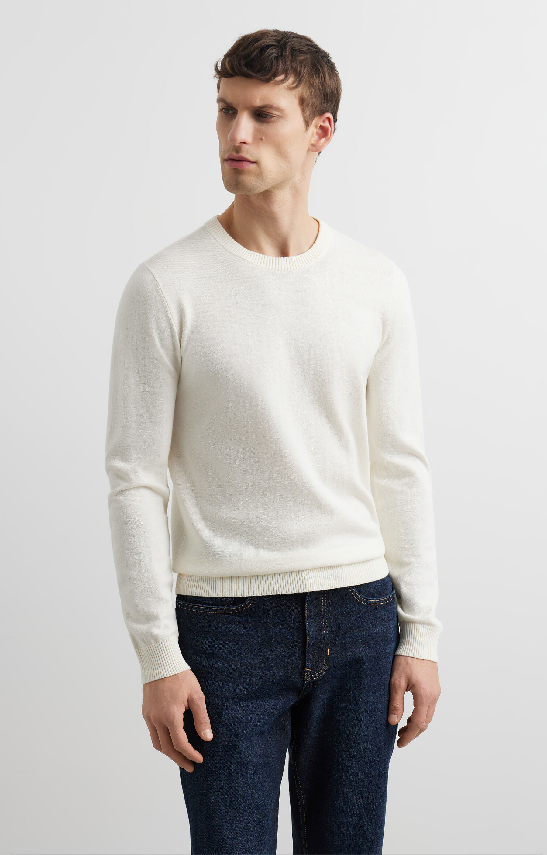 Sweter round neck