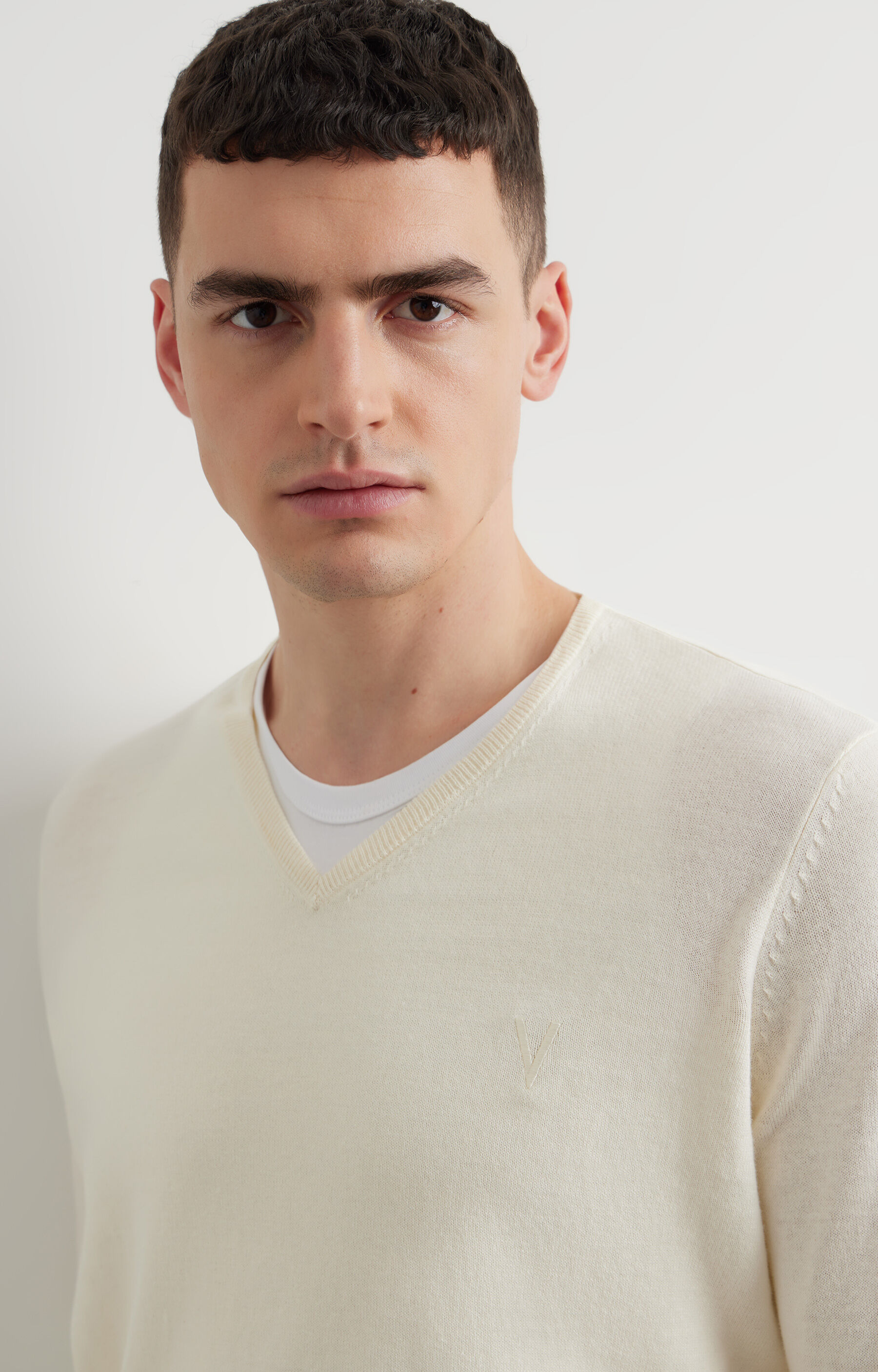 Sweter v-neck - 6