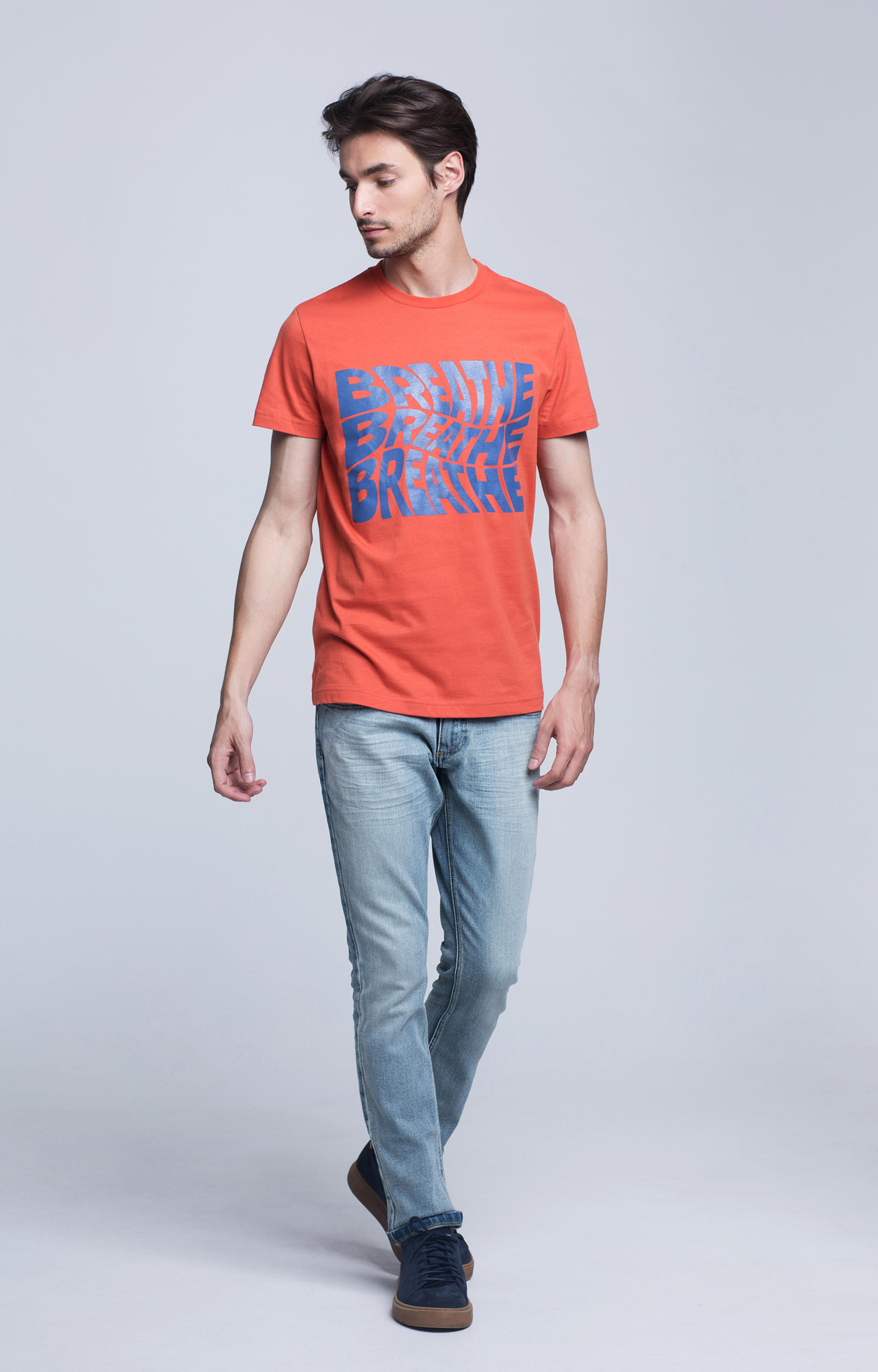 T-shirt z grafiką