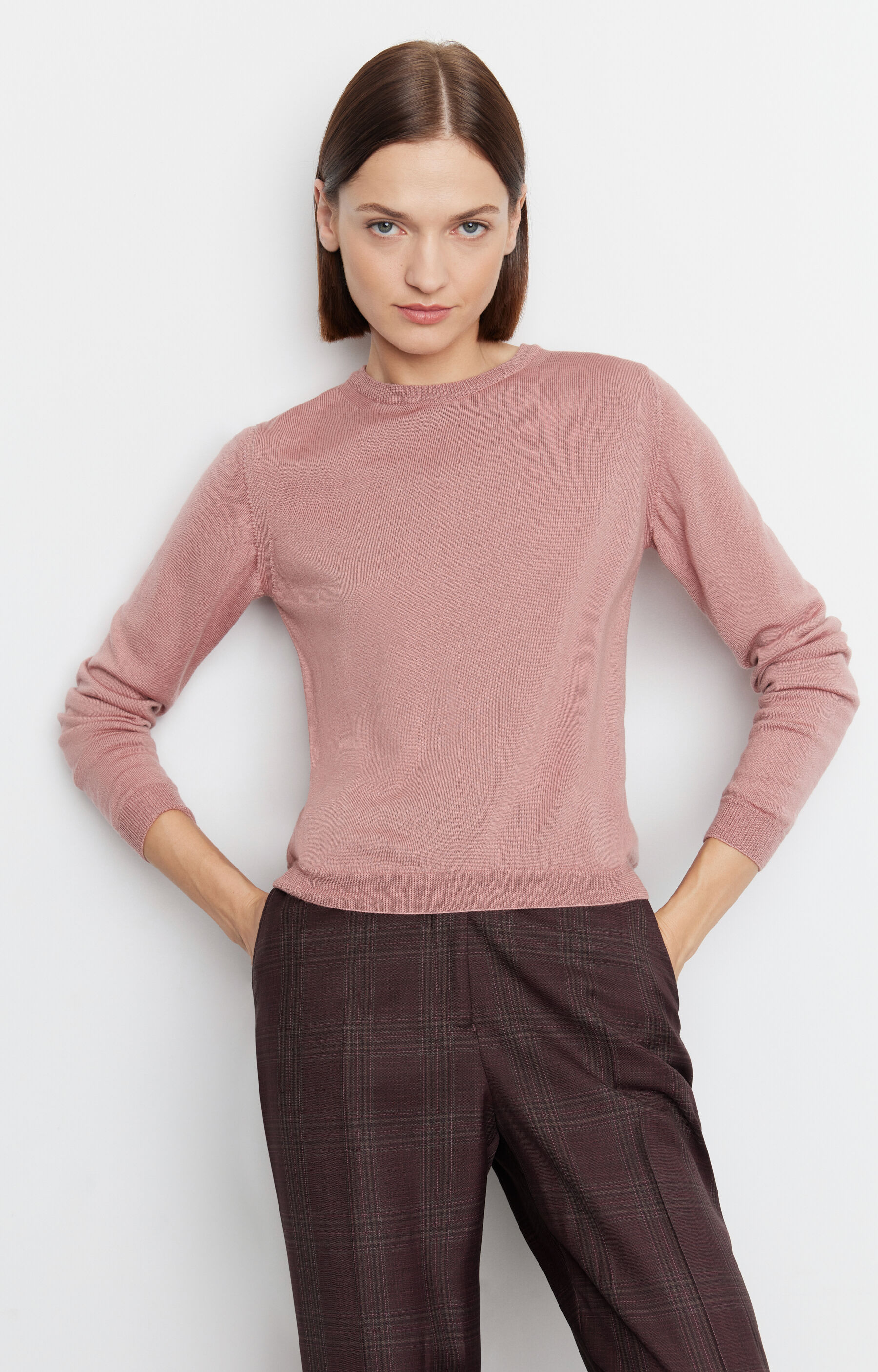 Sweter typu round neck z wełny merino