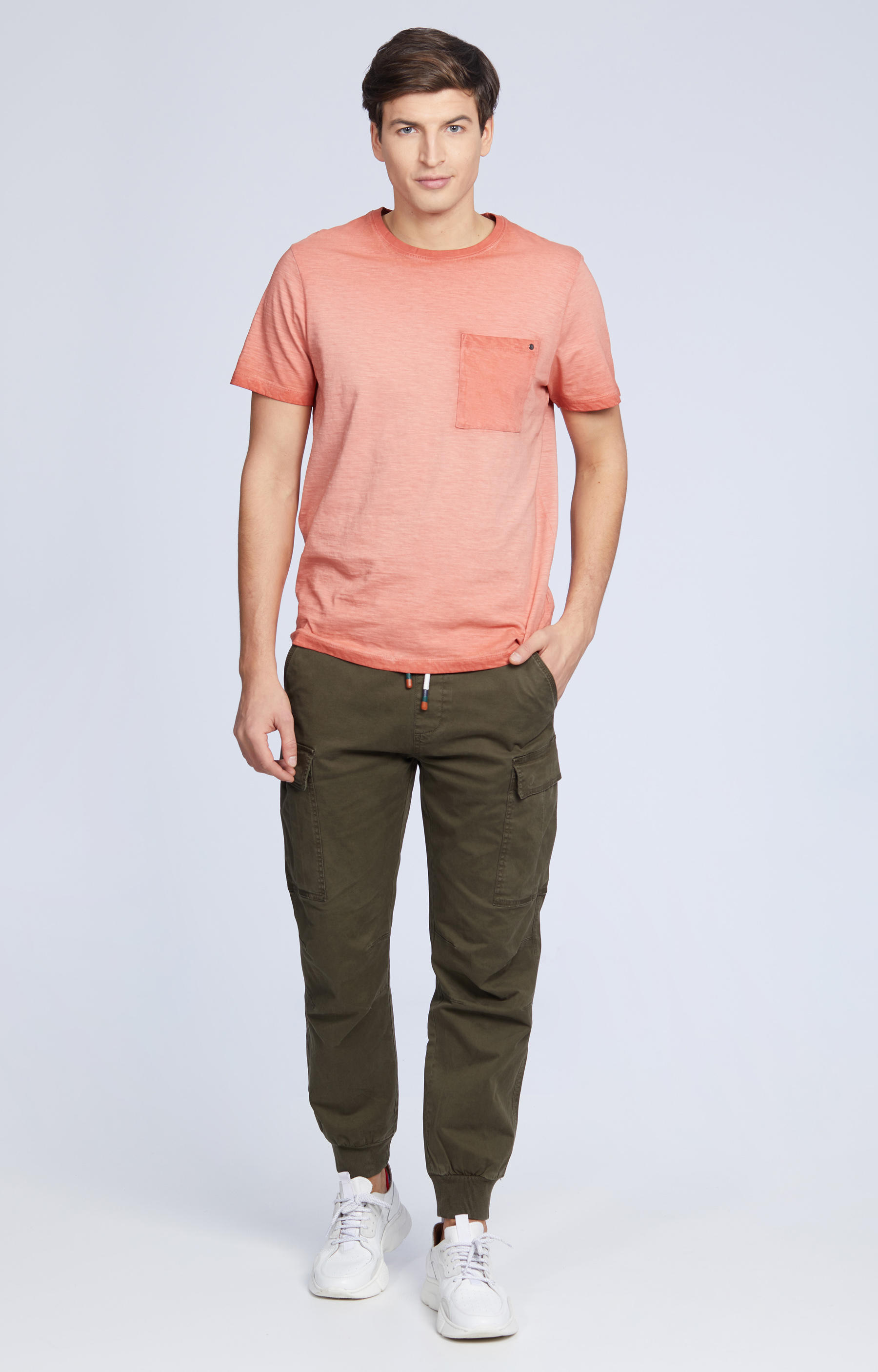T-shirt z kieszonką