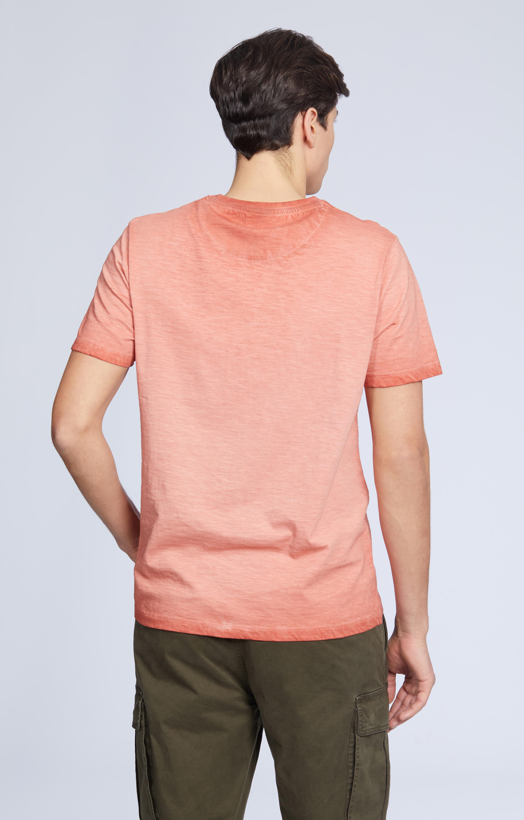 T-shirt z kieszonką - 3