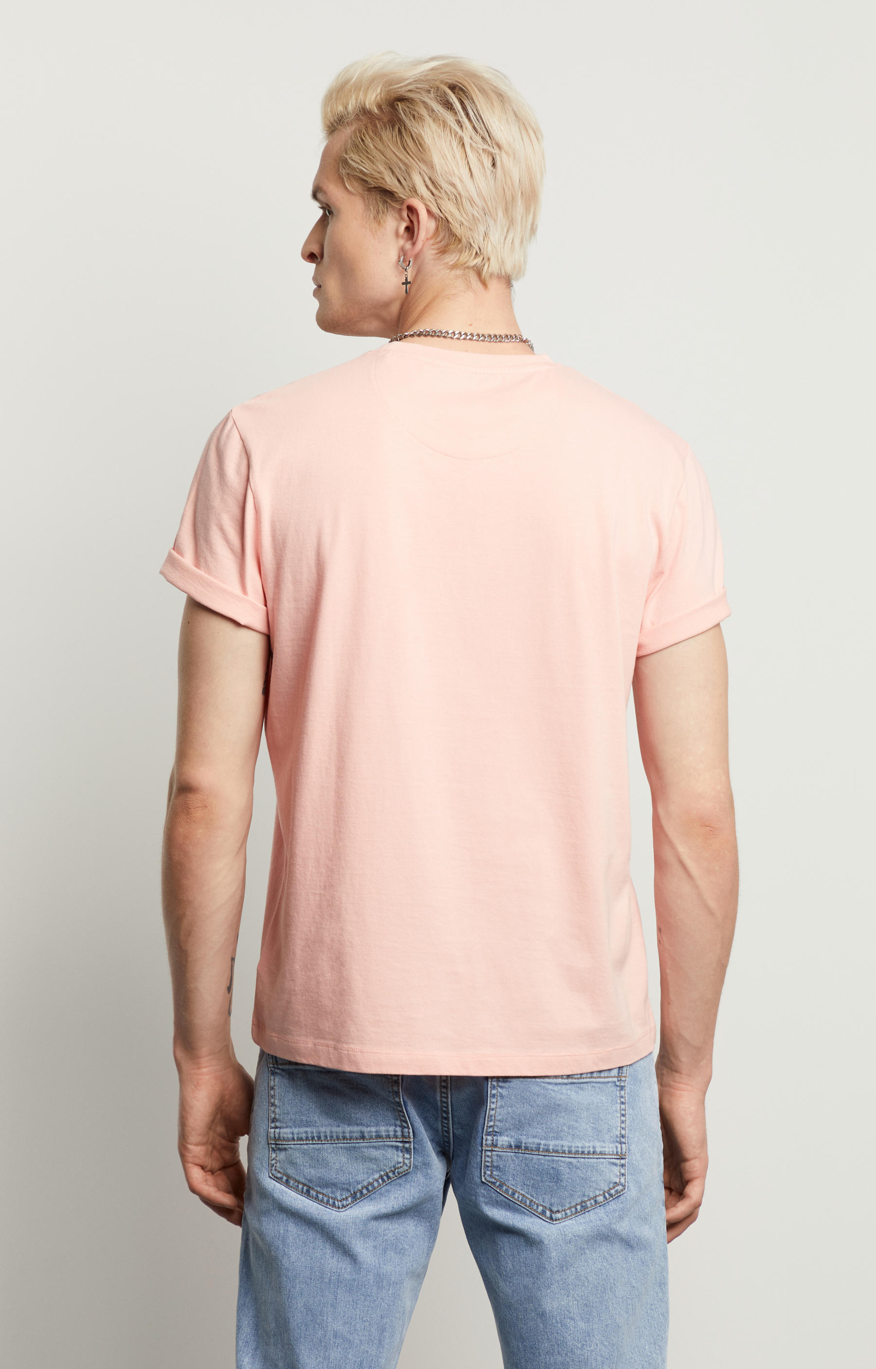 T-shirt z nadrukiem - 6