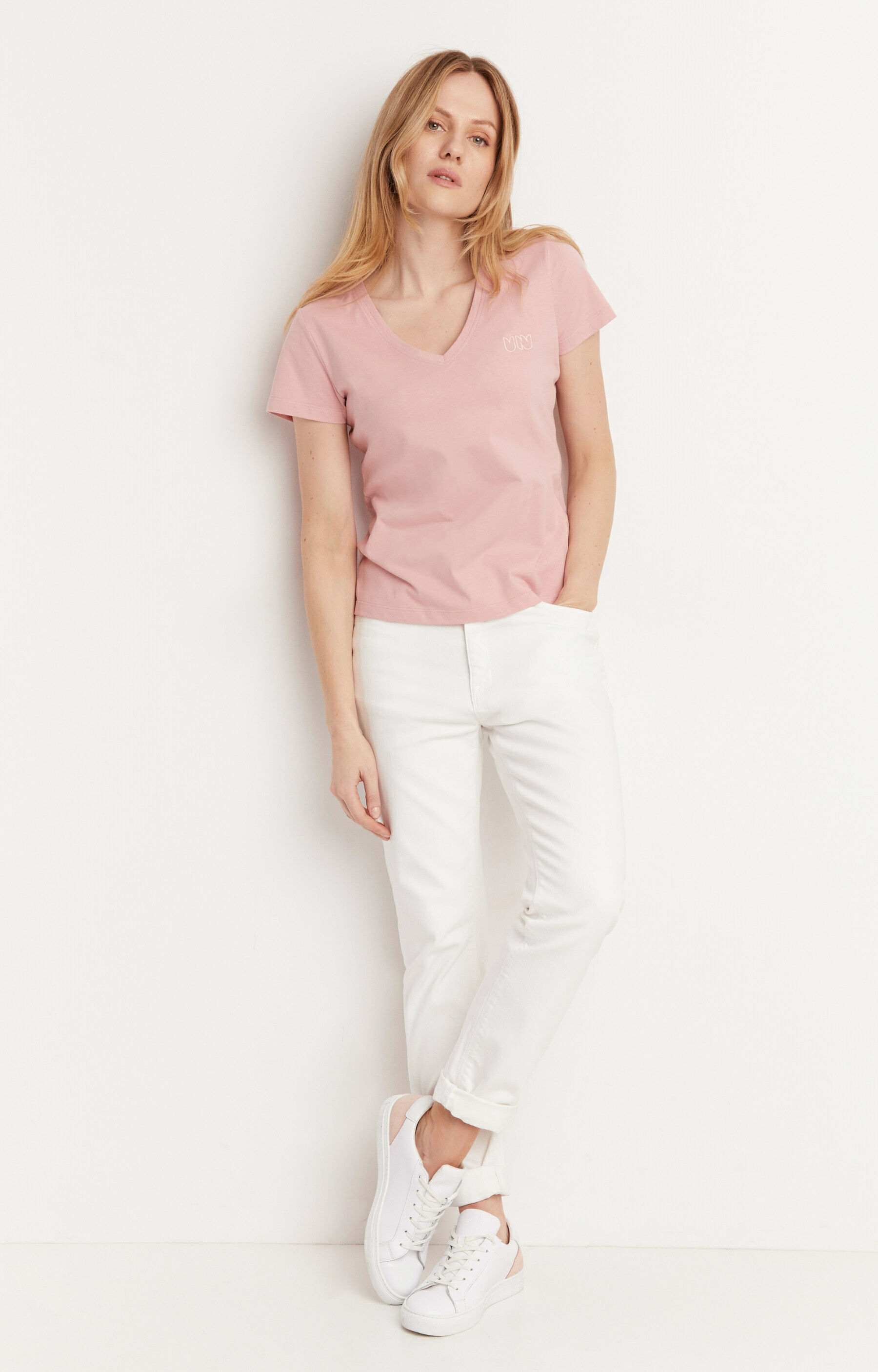 Bawełniany t-shirt typu v-neck - 4