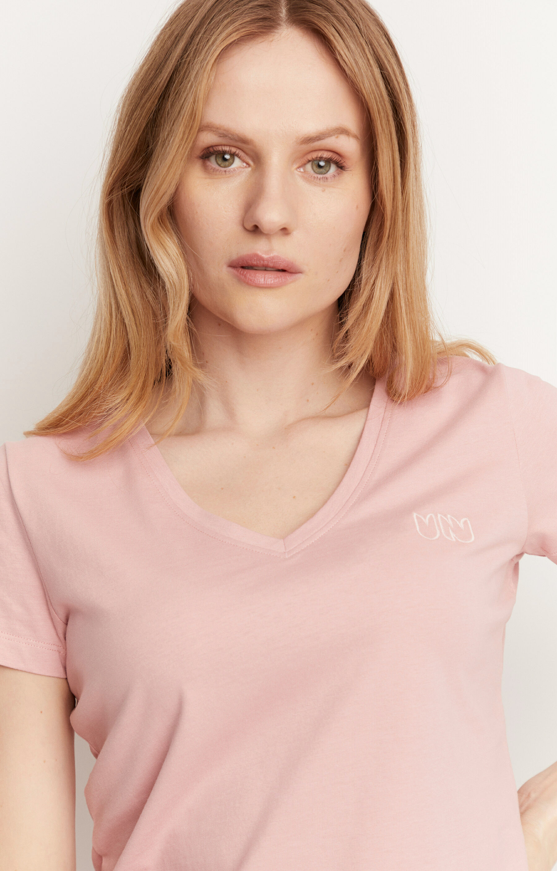 Bawełniany t-shirt typu v-neck - 5