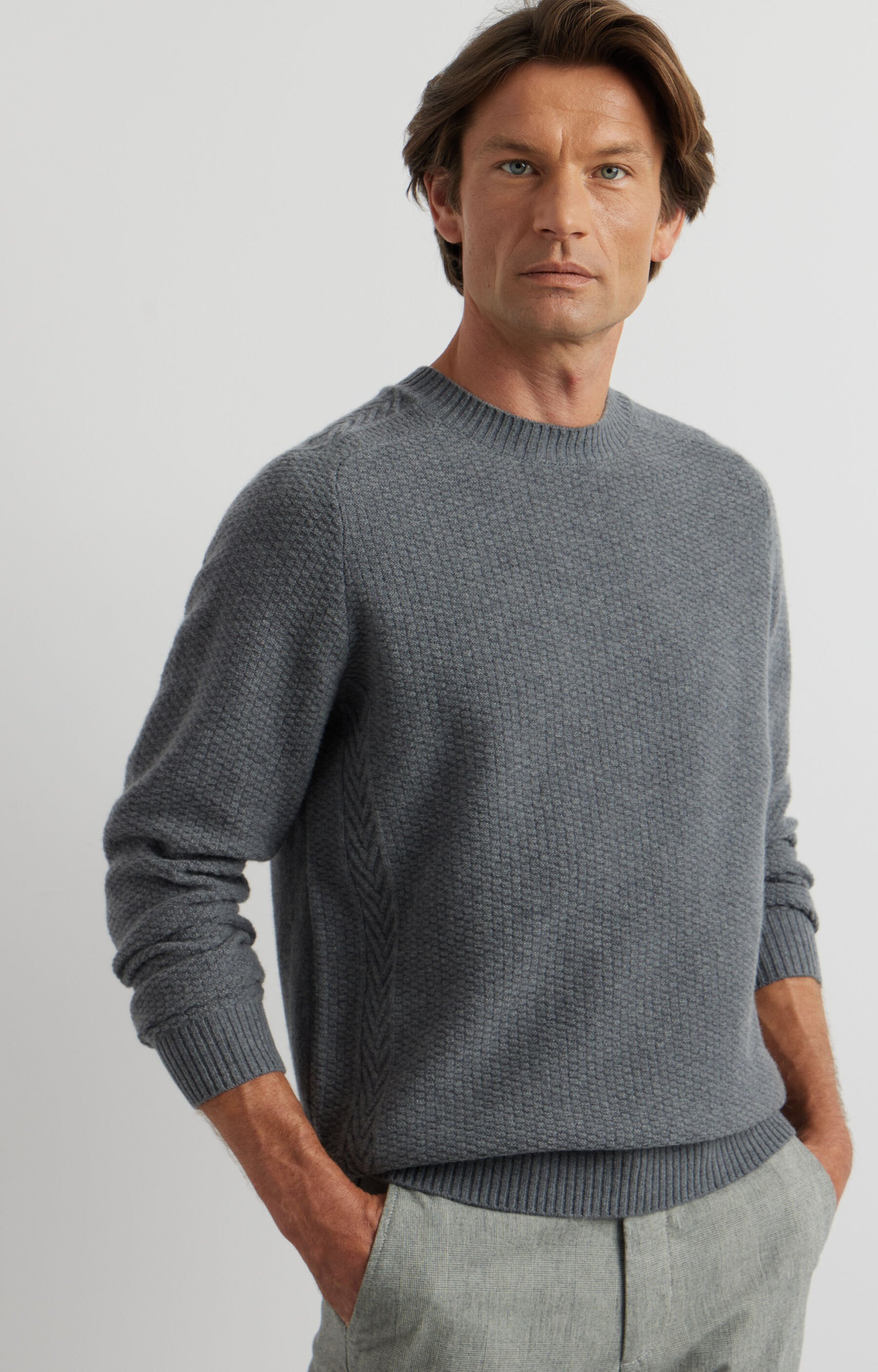 Sweter round neck w mikrowzór - 6