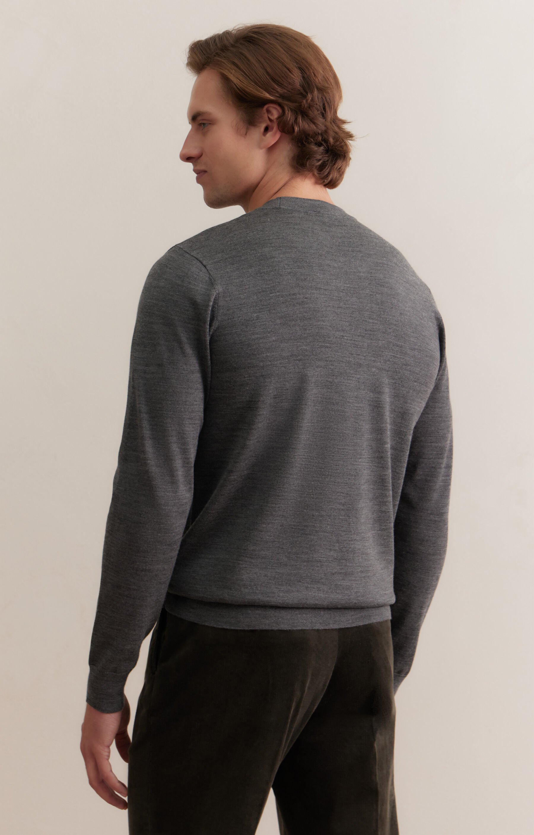 Gładki sweter round neck - 3