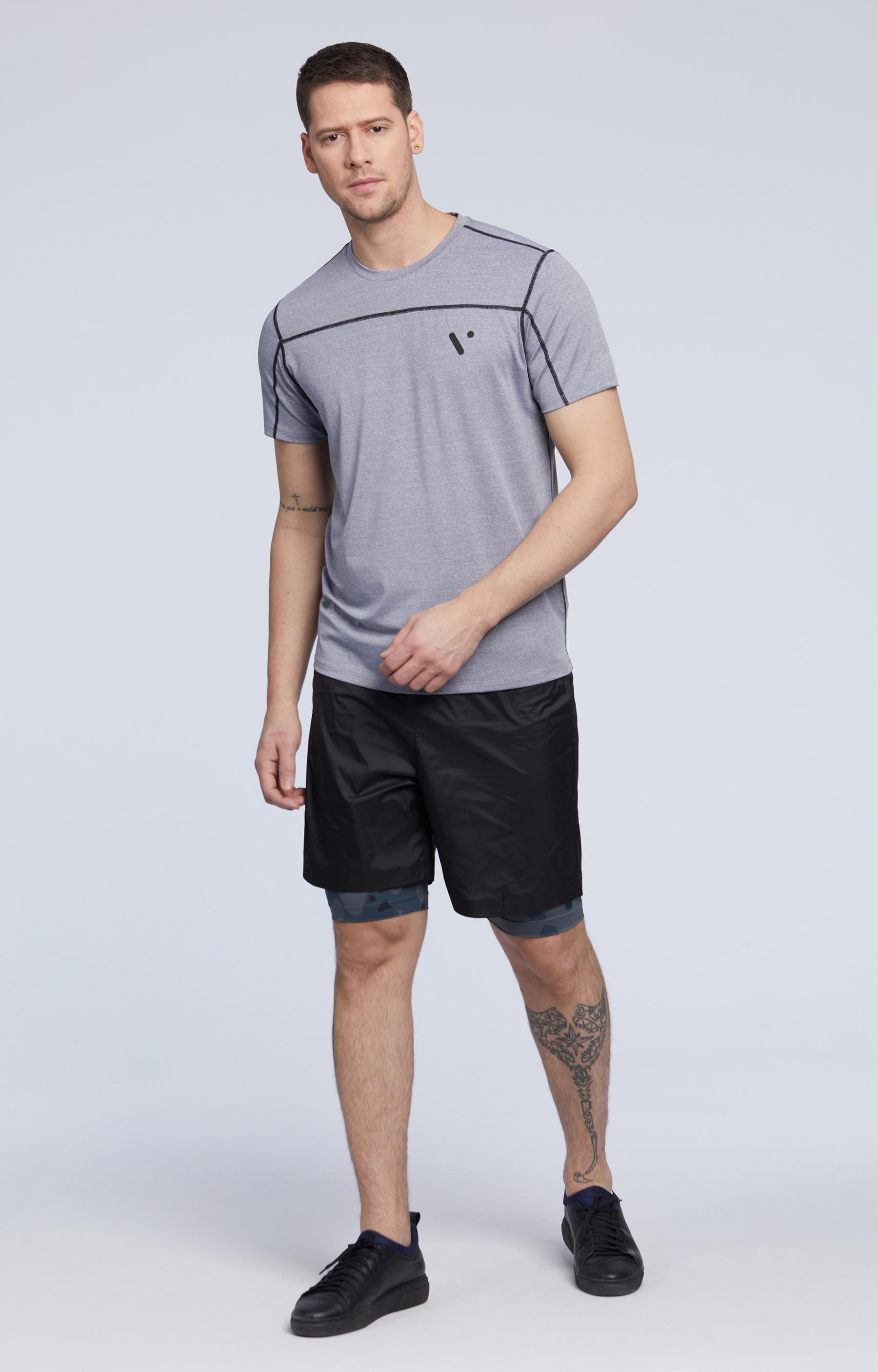 Sportowy t-shirt