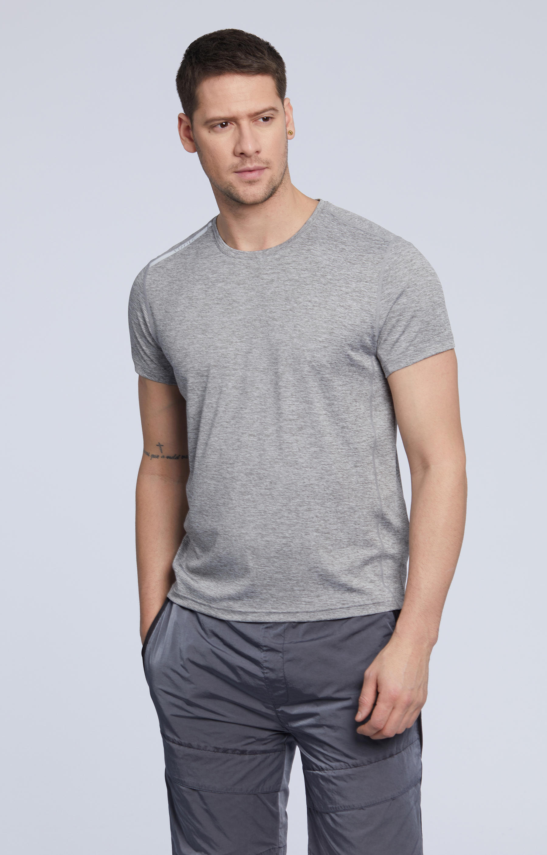 Sportowy t-shirt - 2