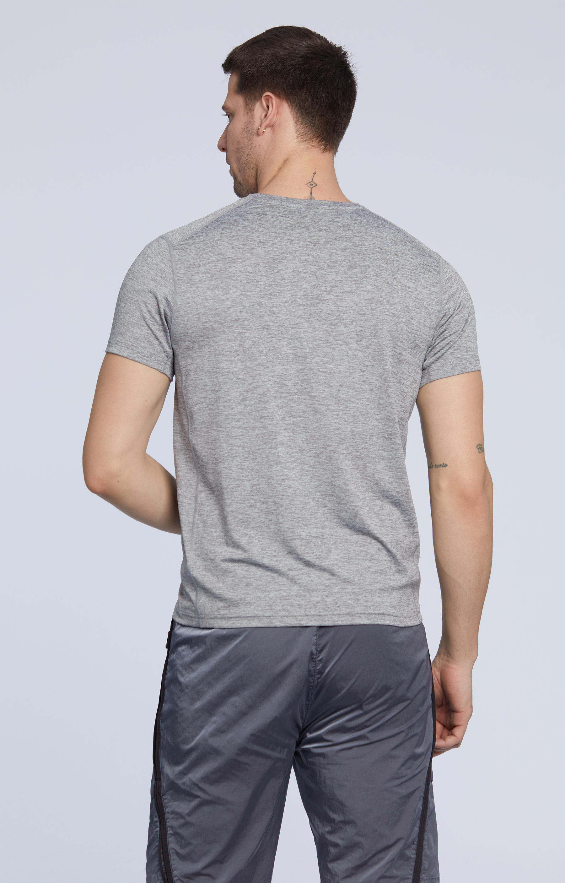 Sportowy t-shirt - 3