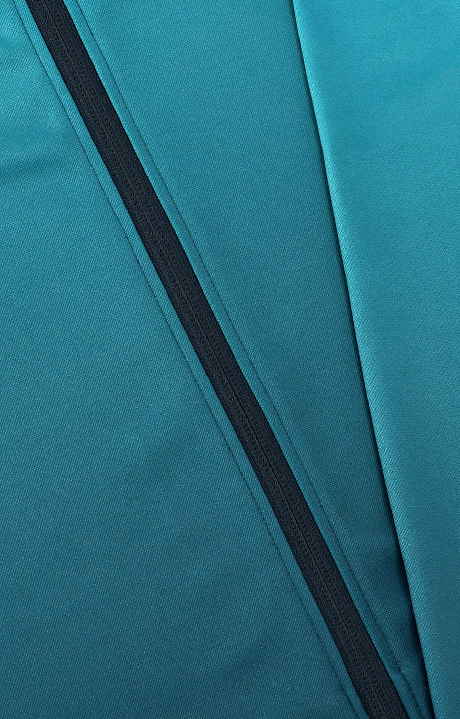 Sportowa bluza z kapturem - 2