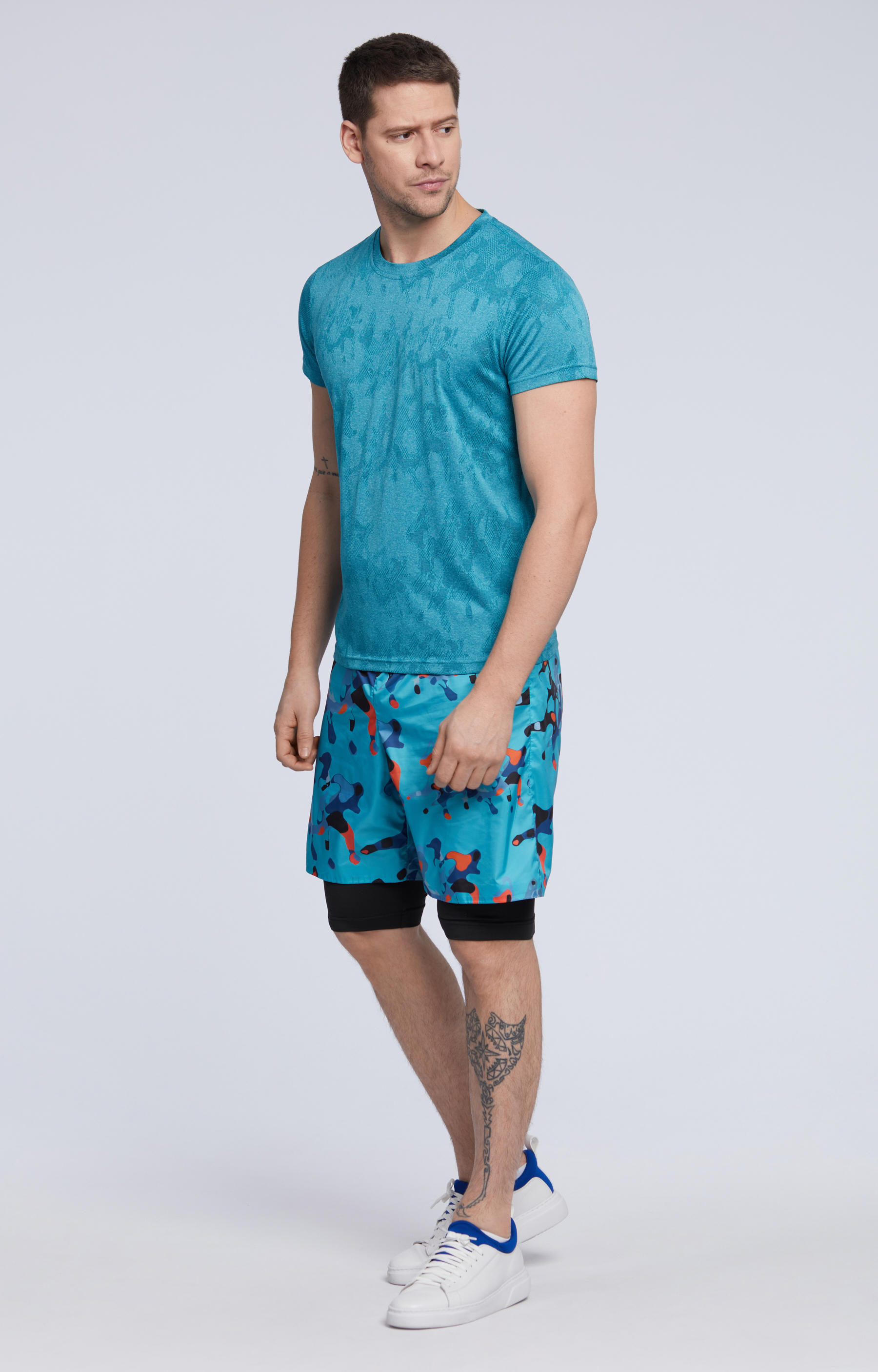 Sportowy t-shirt