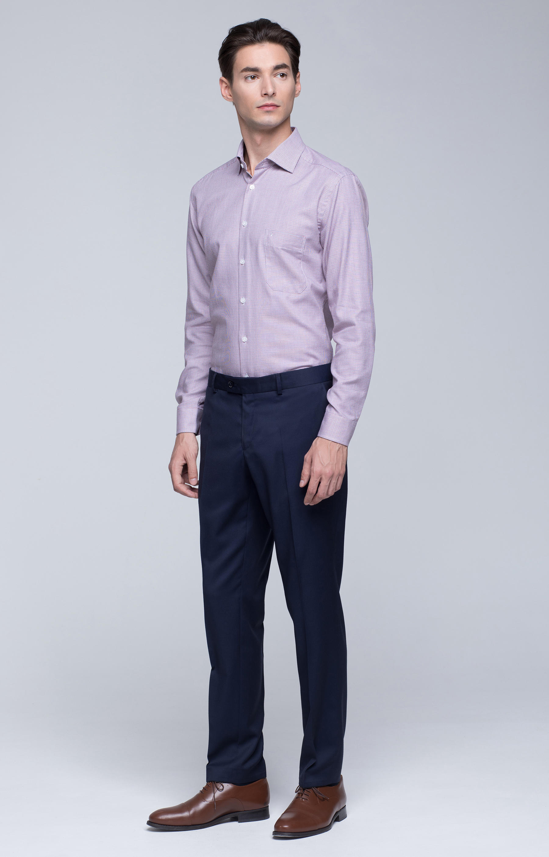 Koszula w mikrowzór z kieszonką, włoski kołnierz