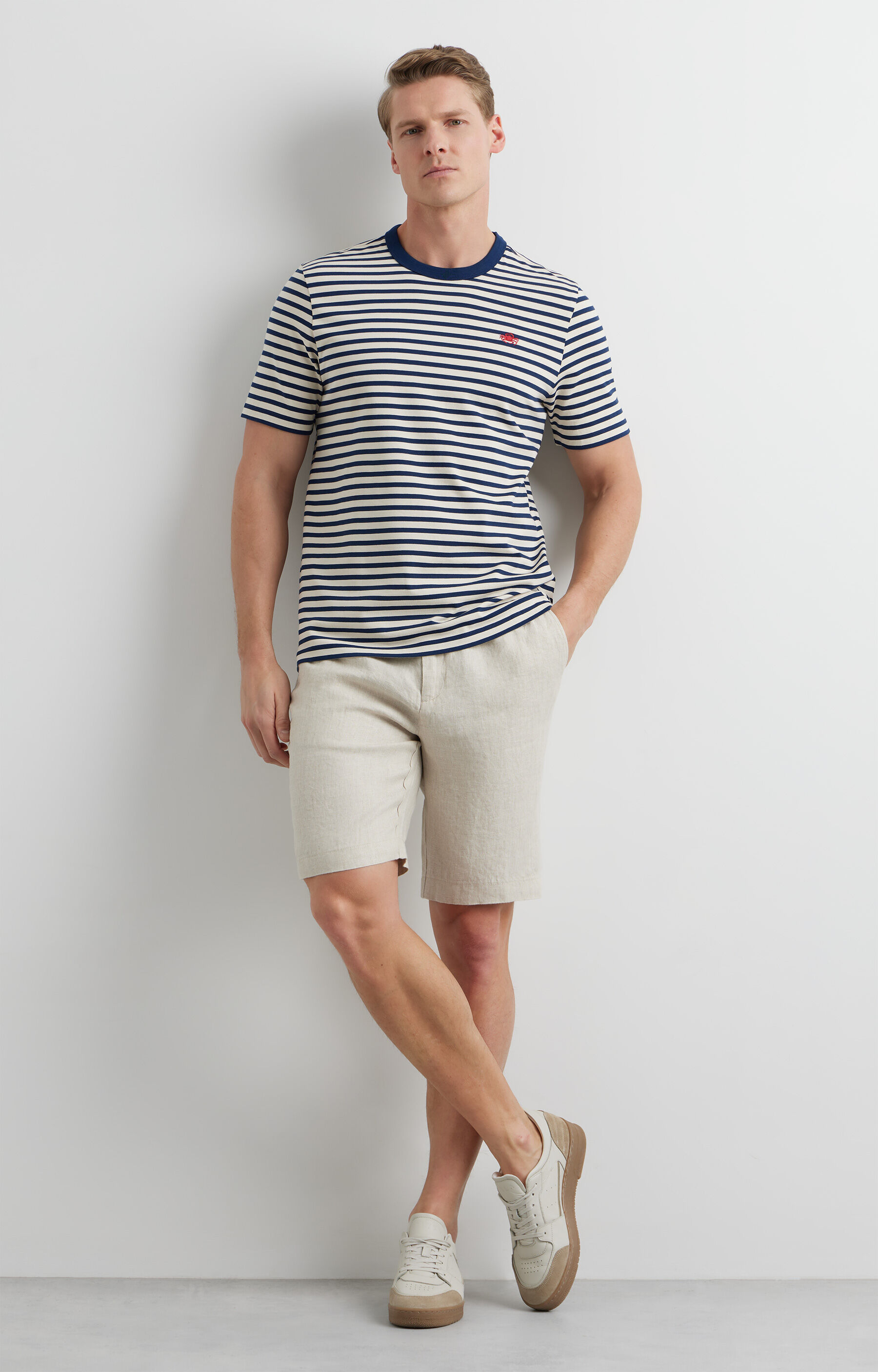 T-shirt regular w paski - 4