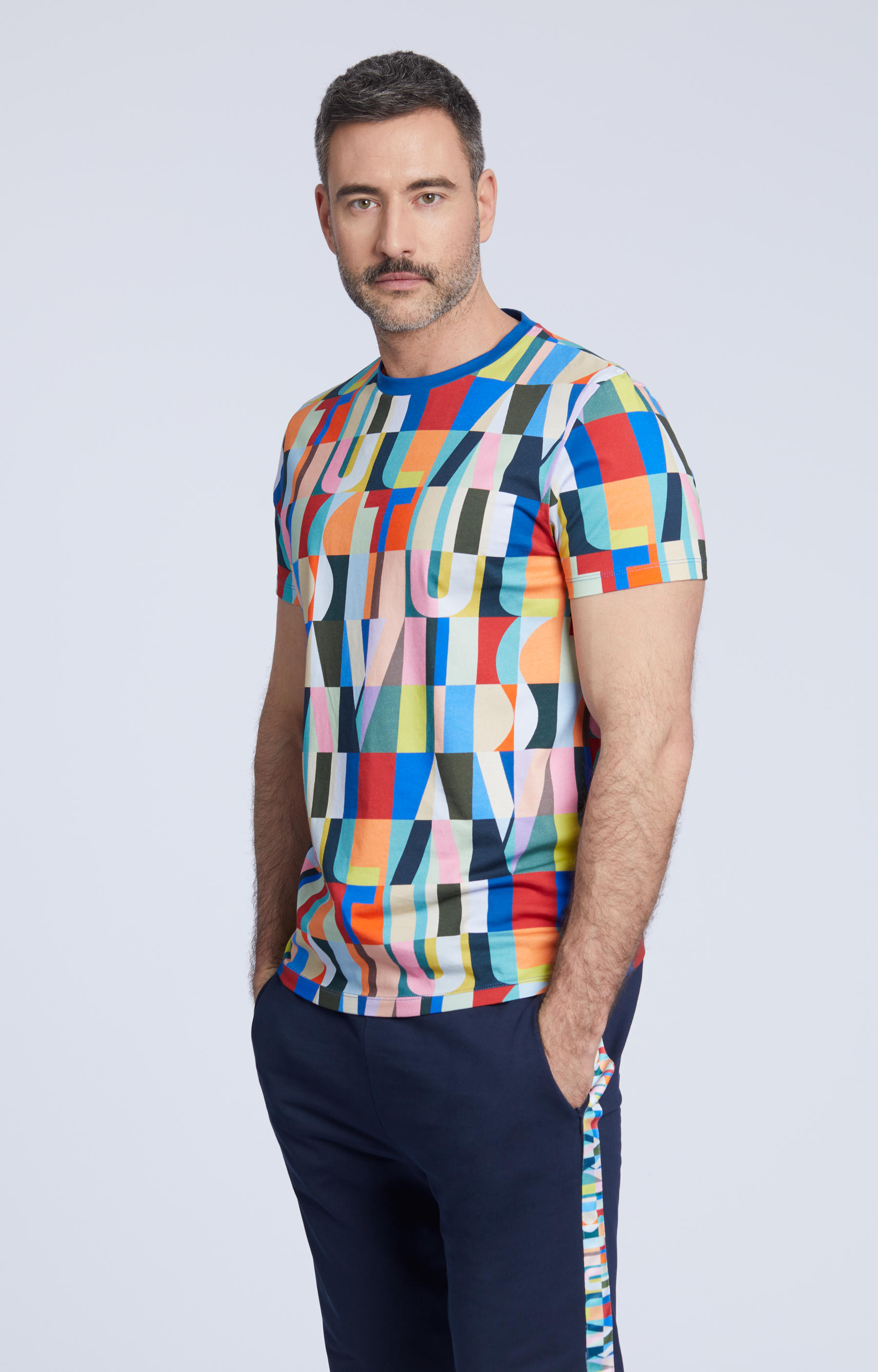 T-shirt z kolorowym nadrukiem - 2